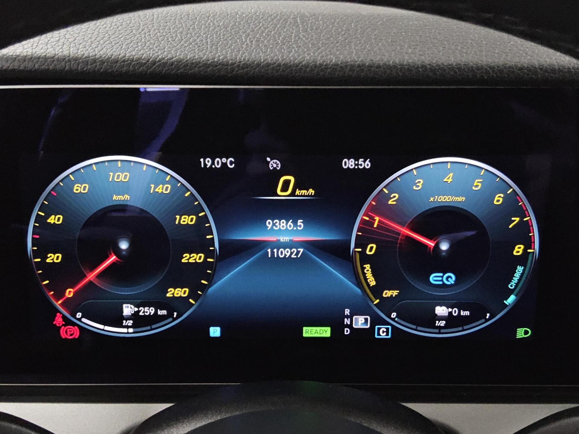 Mercedes-Benz E 300 e Avantgarde Navi LED Widescreen RFK 8