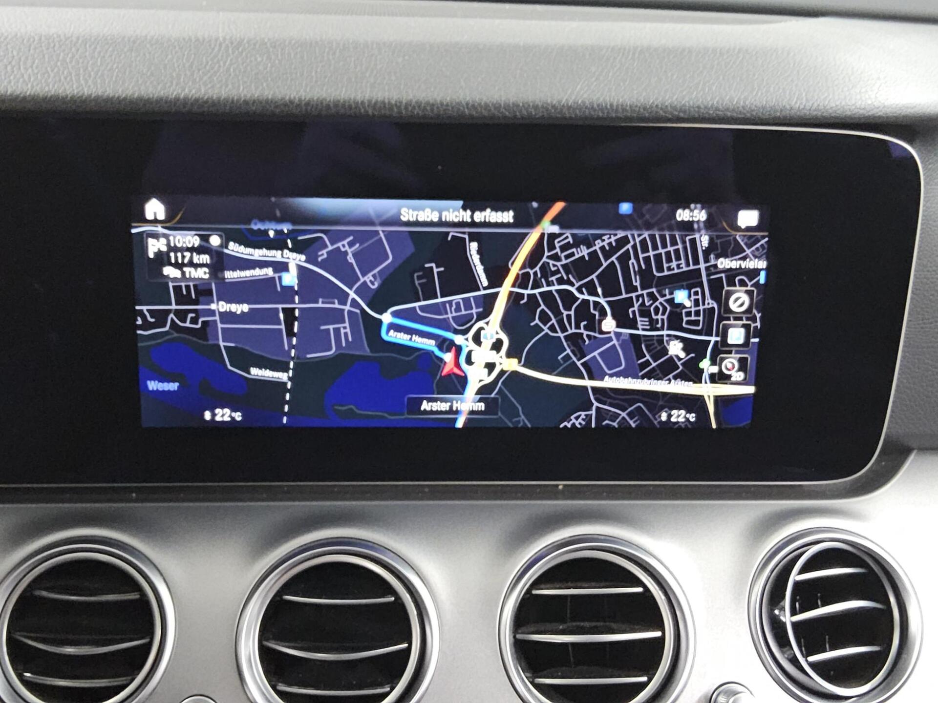 Mercedes-Benz E 300 e Avantgarde Navi LED Widescreen RFK 7