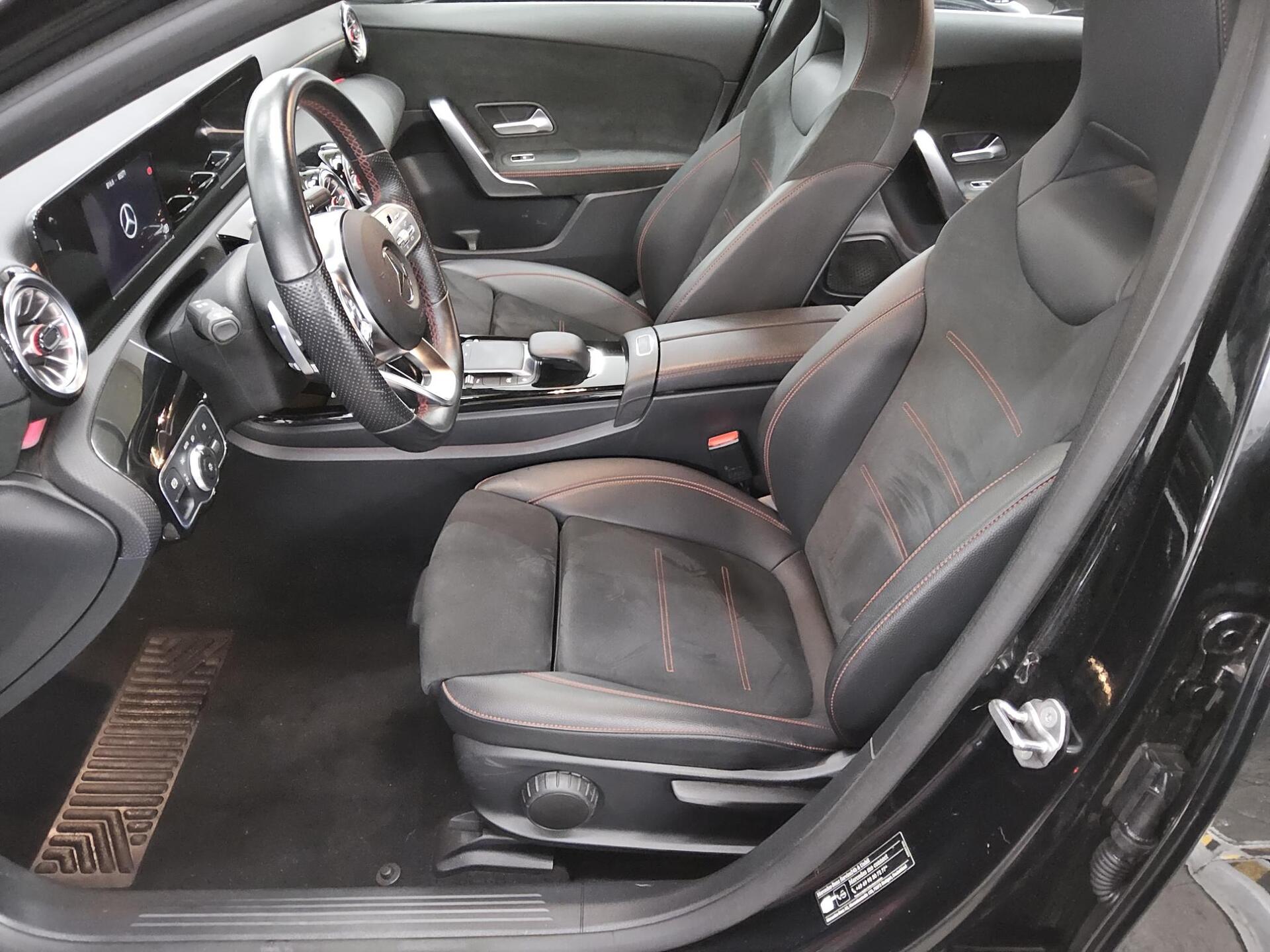 Mercedes-Benz A 220 d AMG-Line Navi LED MBUX Ambiente Tempomat 9