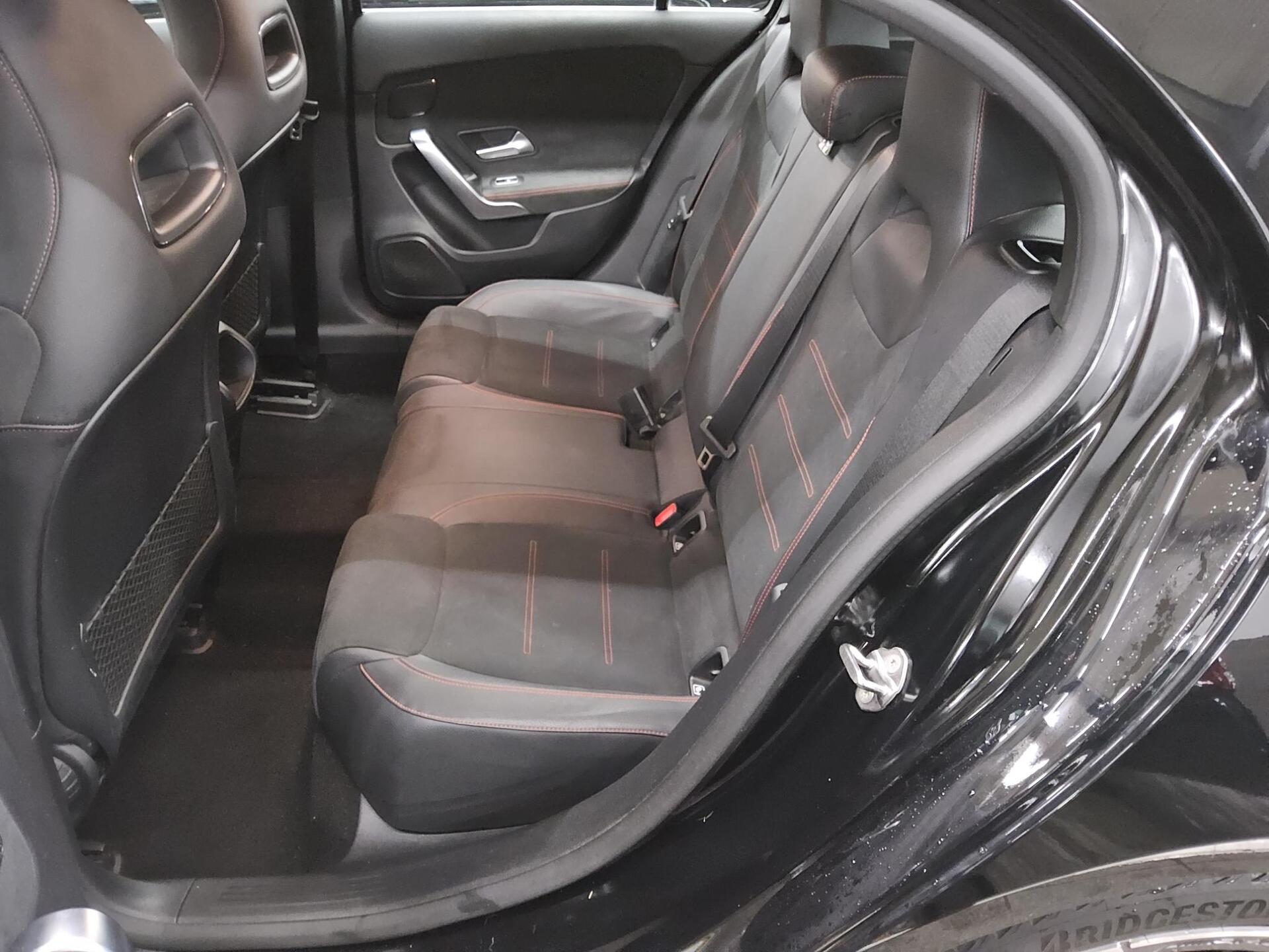 Mercedes-Benz A 220 d AMG-Line Navi LED MBUX Ambiente Tempomat 13