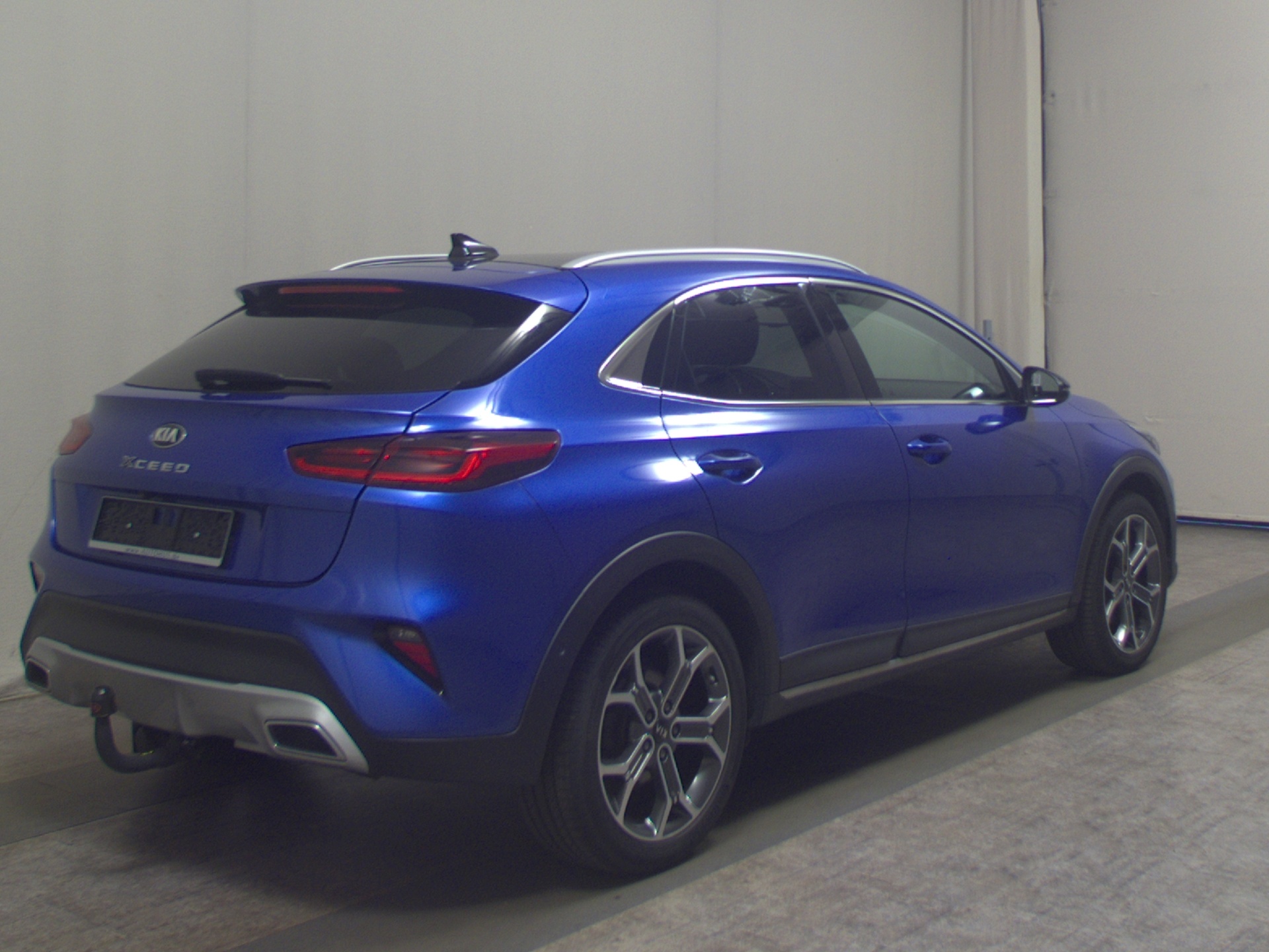 Kia X Ceed 1.6 CRDI Platinum Ed. Navi LED Pano AHK 4