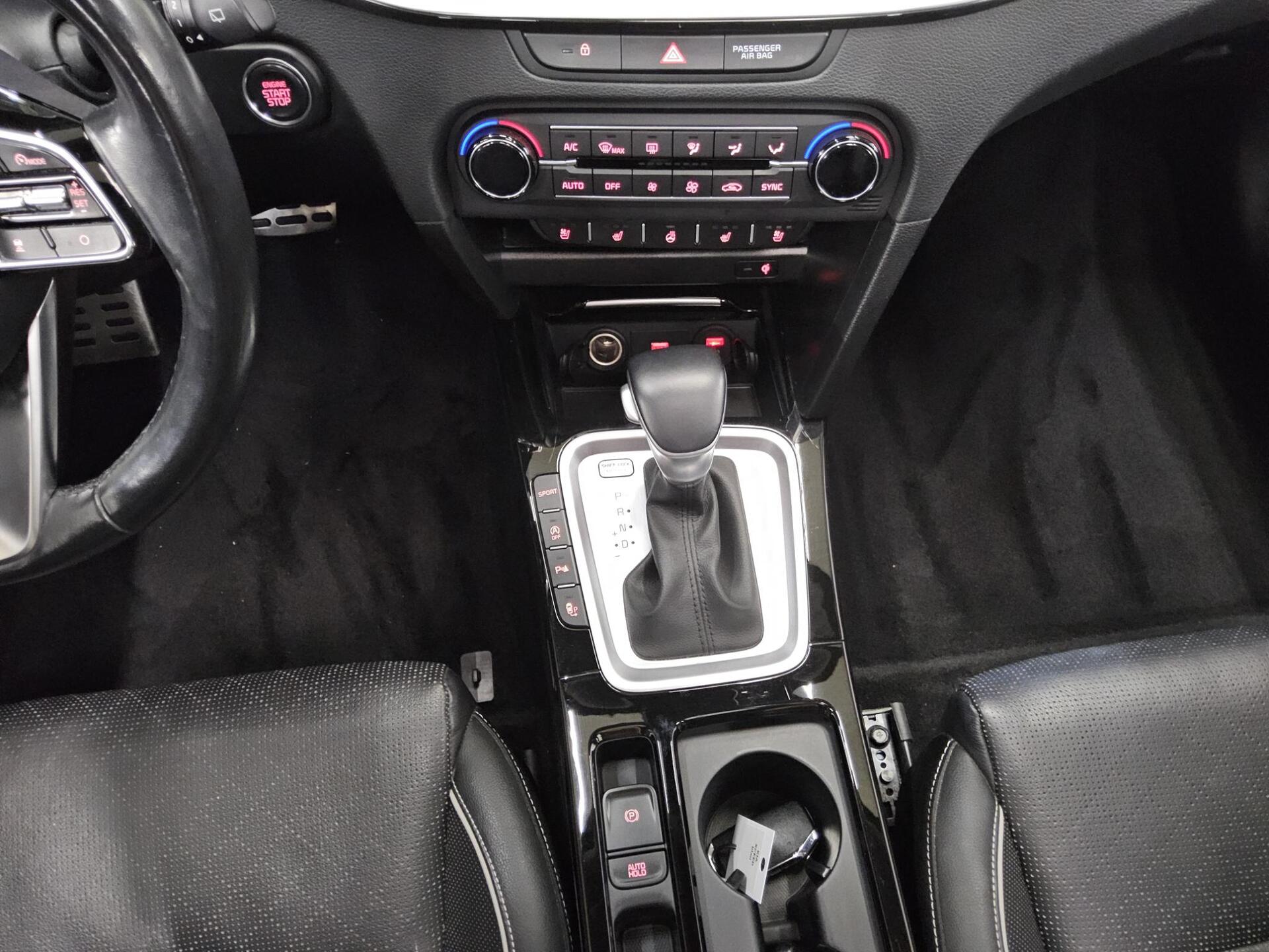 Kia X Ceed 1.6 CRDI Platinum Ed. Navi LED Pano AHK 6