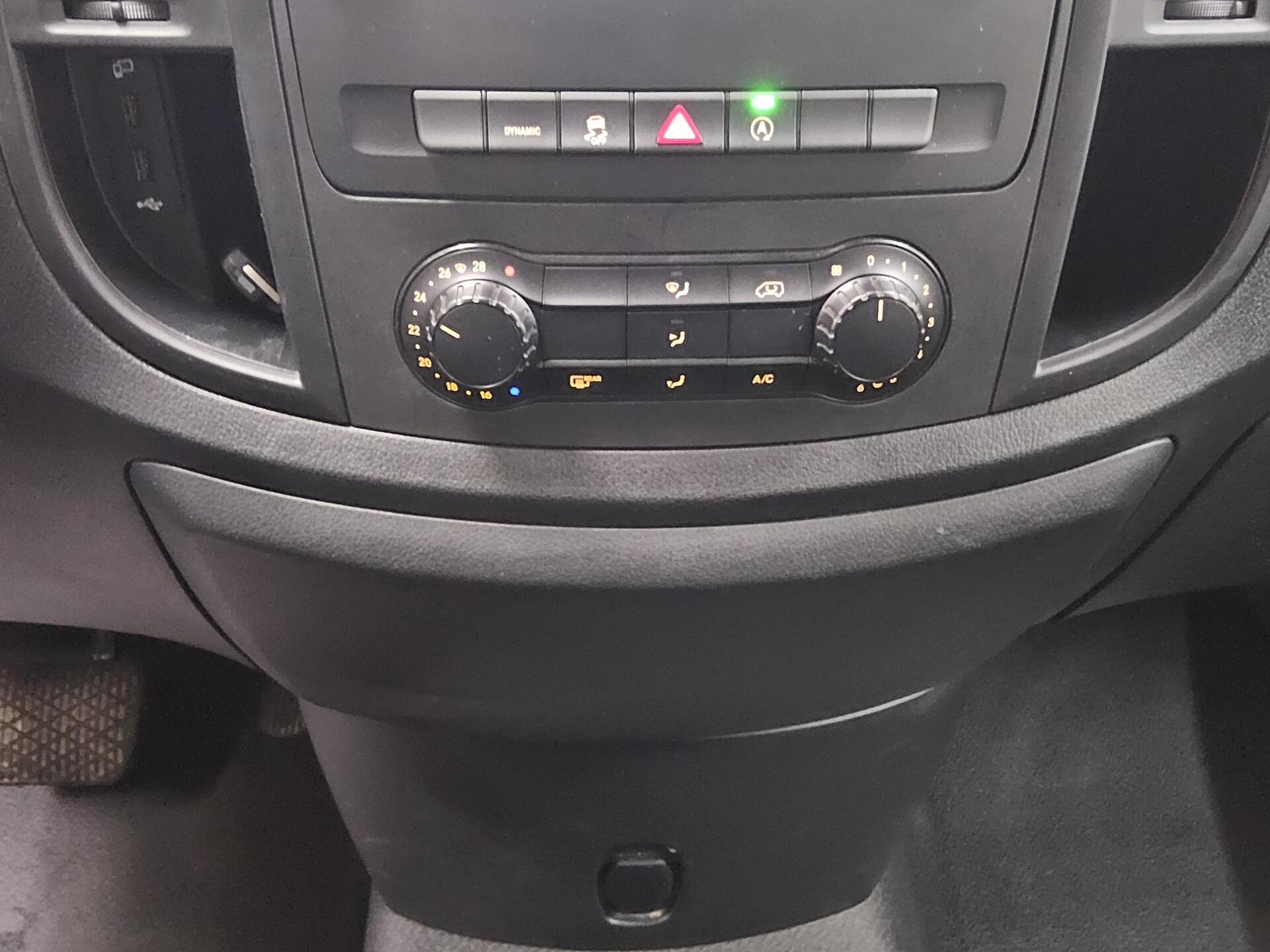 Mercedes-Benz Vito Tourer 114 CDI extralang 8-Sitze Leder Navi 6