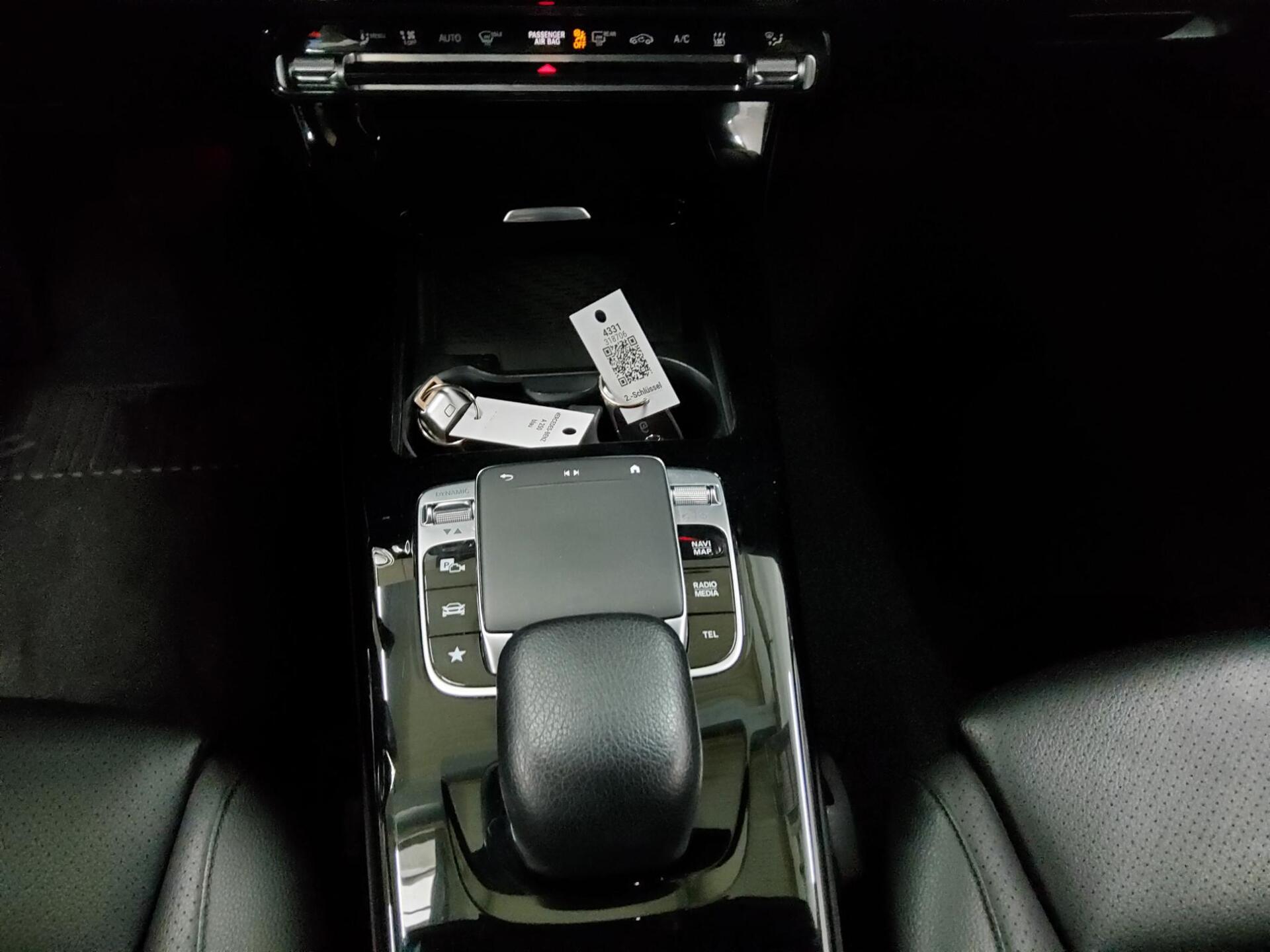 Mercedes-Benz A 250 Lim. e Progressive Navi LED MBUX 360° StHz 6