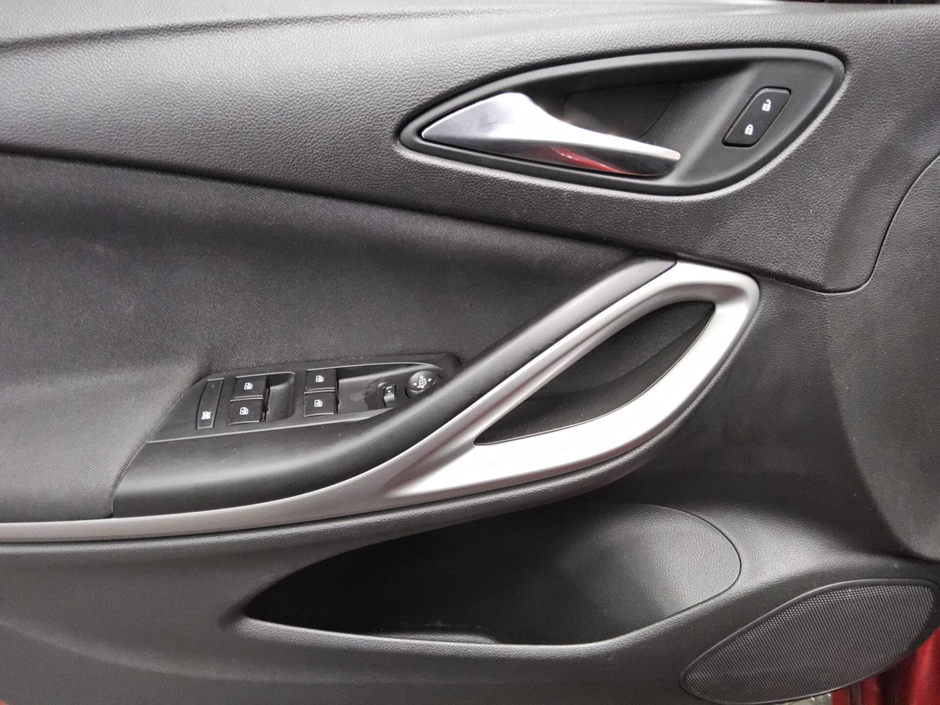 Opel Astra 1.5 D Business Ed. Navi LED RFK Shz AHK 9