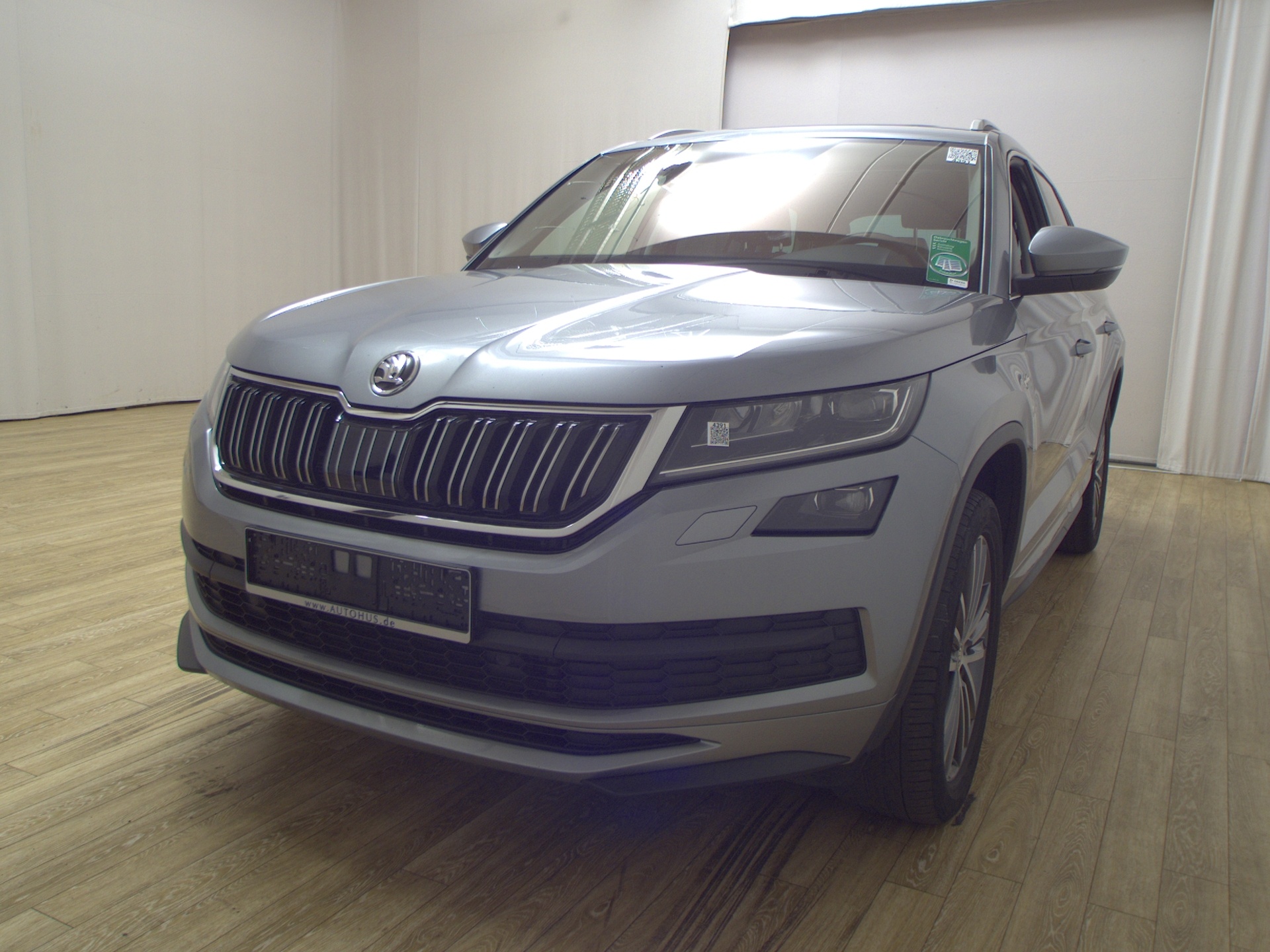 Skoda Kodiaq 2.0 TDI 4x4 L&K Leder LED Canton Pano AHK 2