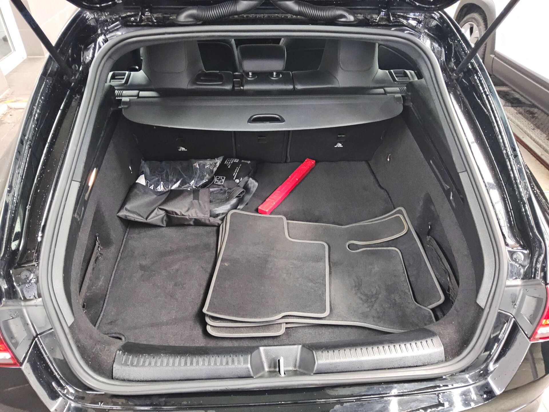 Mercedes-Benz CLA 200 SB d Progressive T-Leder Navi LED MBUX high RFK 12