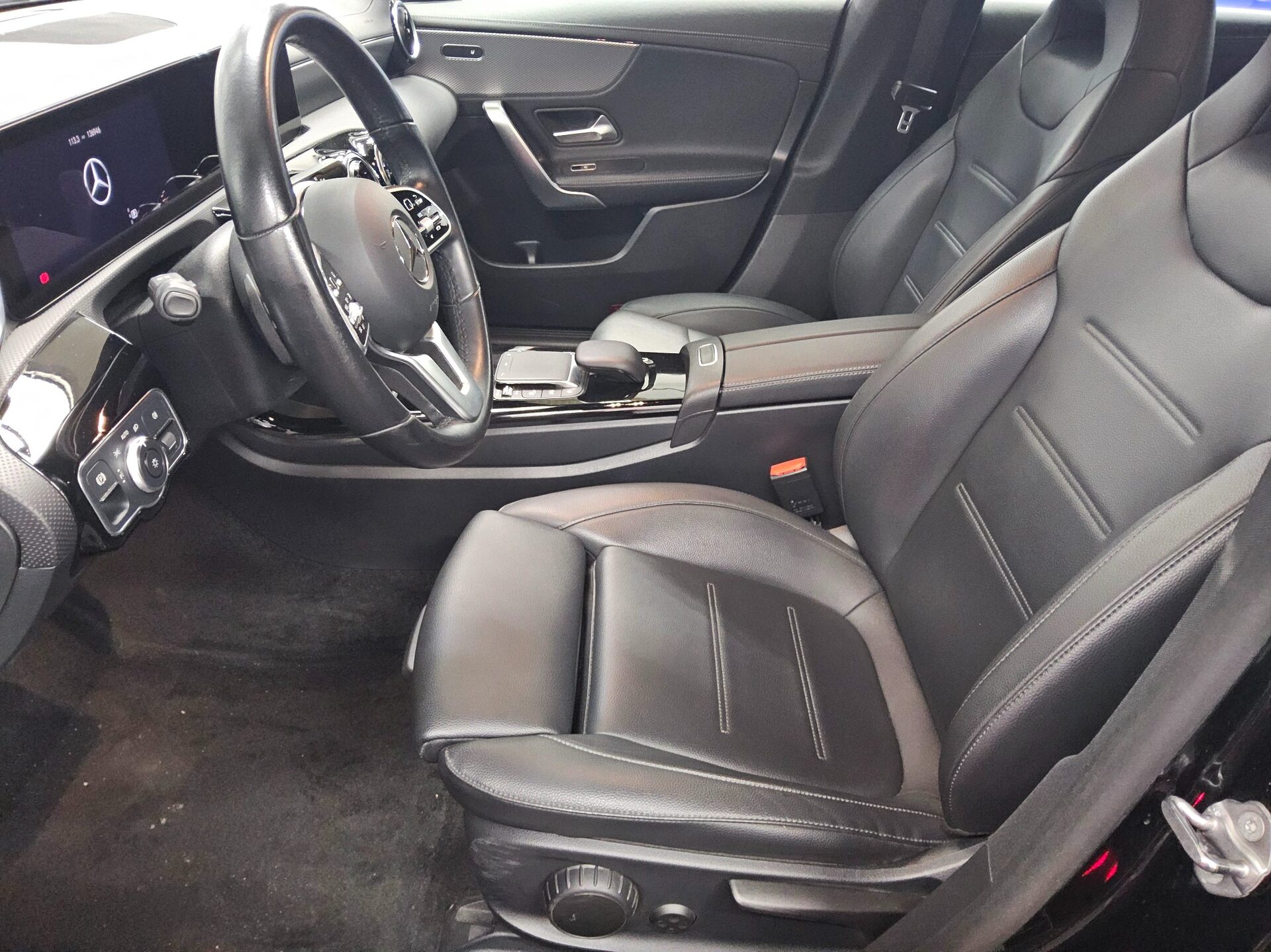 Mercedes-Benz CLA 200 SB d Progressive T-Leder Navi LED MBUX high RFK 9