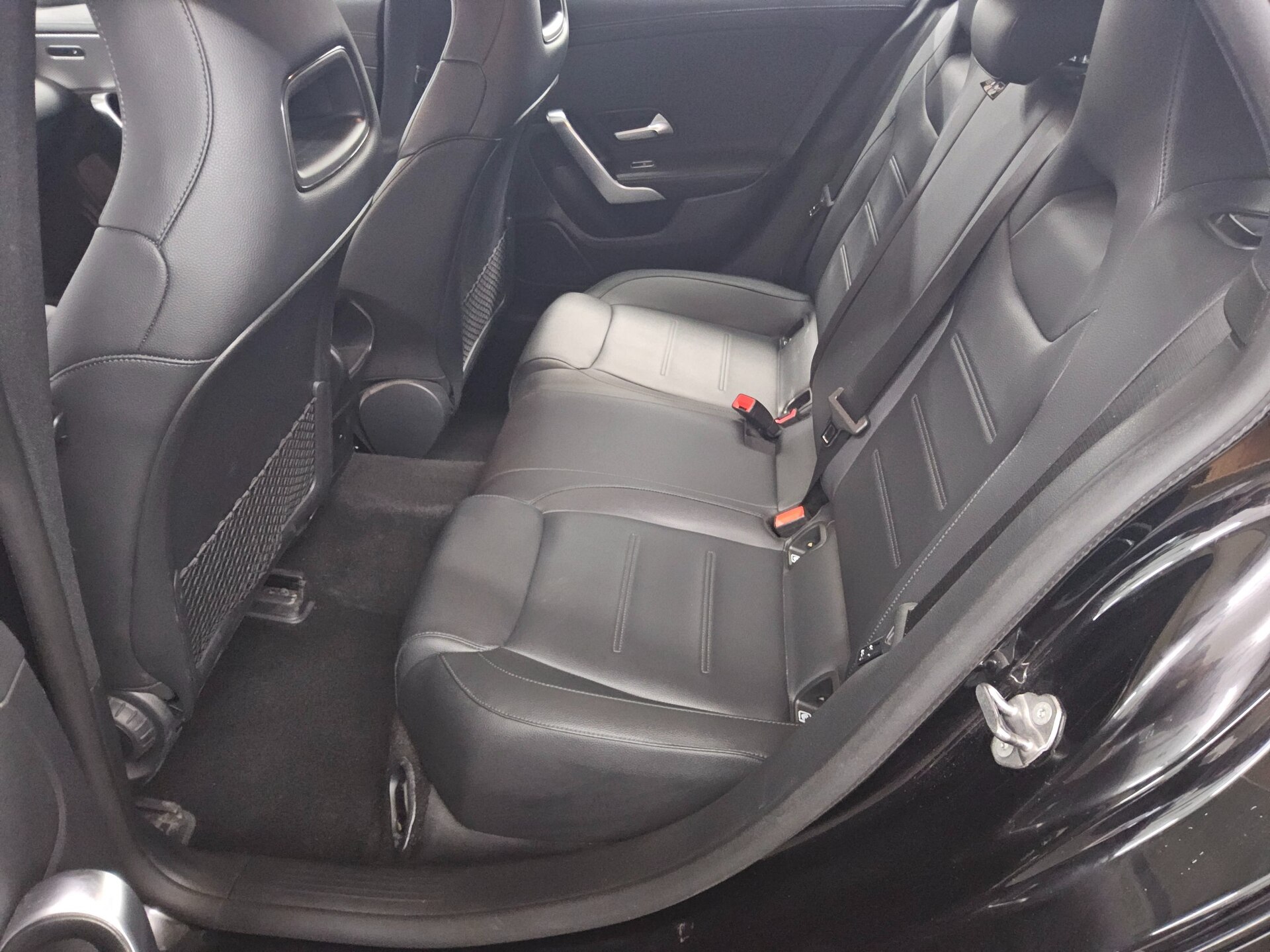 Mercedes-Benz CLA 200 SB d Progressive T-Leder Navi LED MBUX high RFK 13