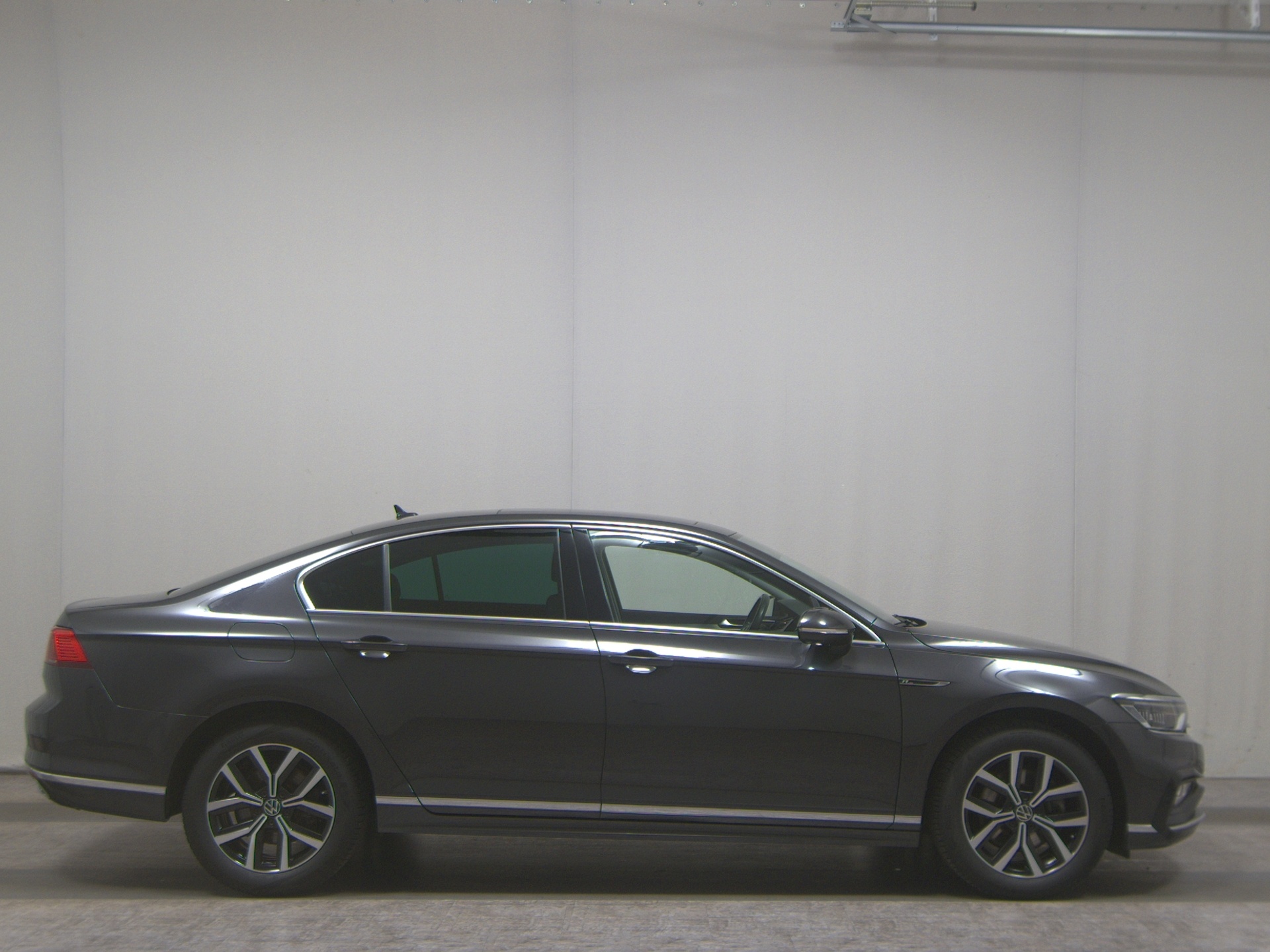 Volkswagen Passat 1.5 TSI R-Line Navi LED AID Pano T-Leder