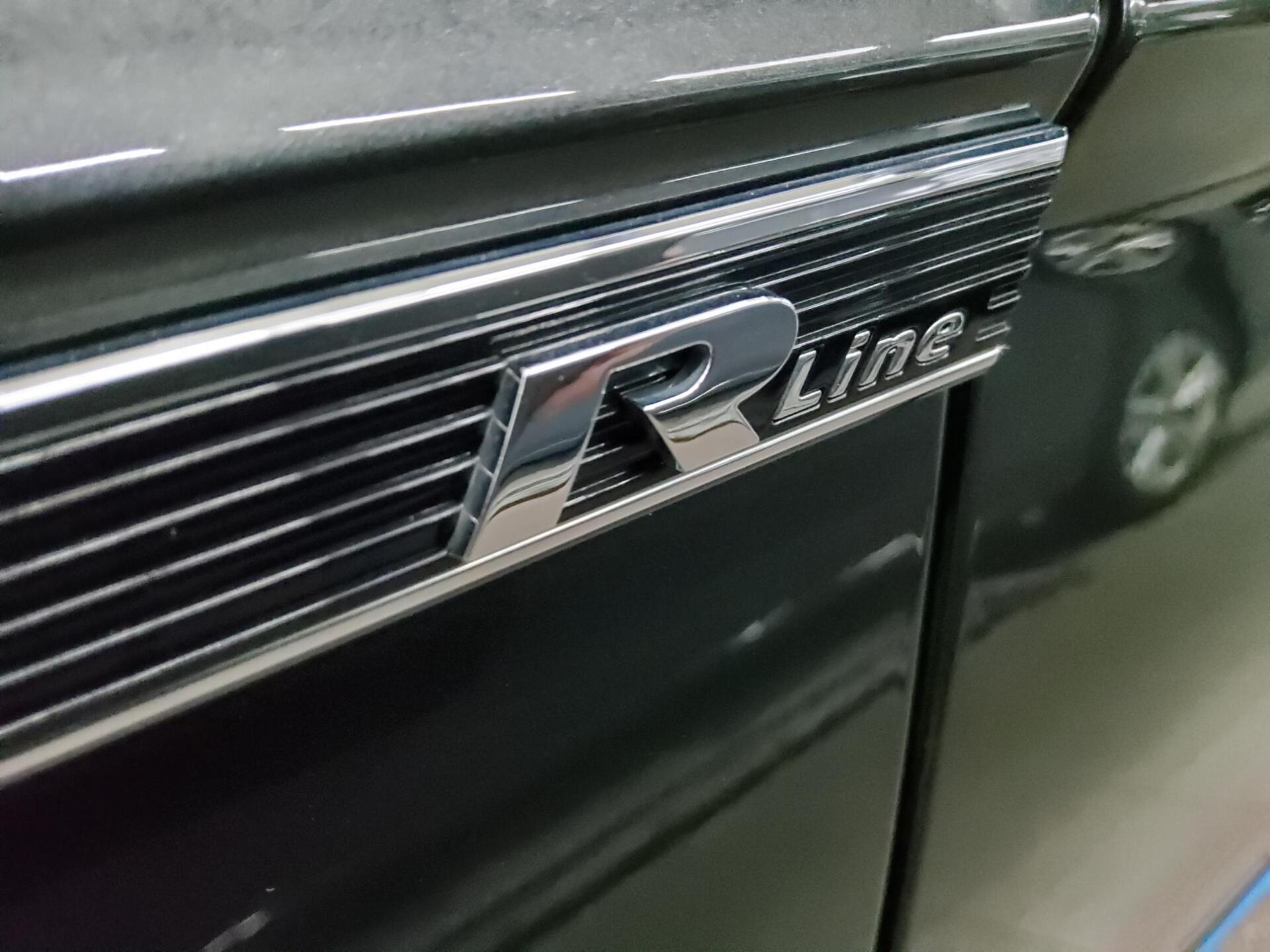 Volkswagen Passat 1.5 TSI R-Line Navi LED AID Pano T-Leder 12