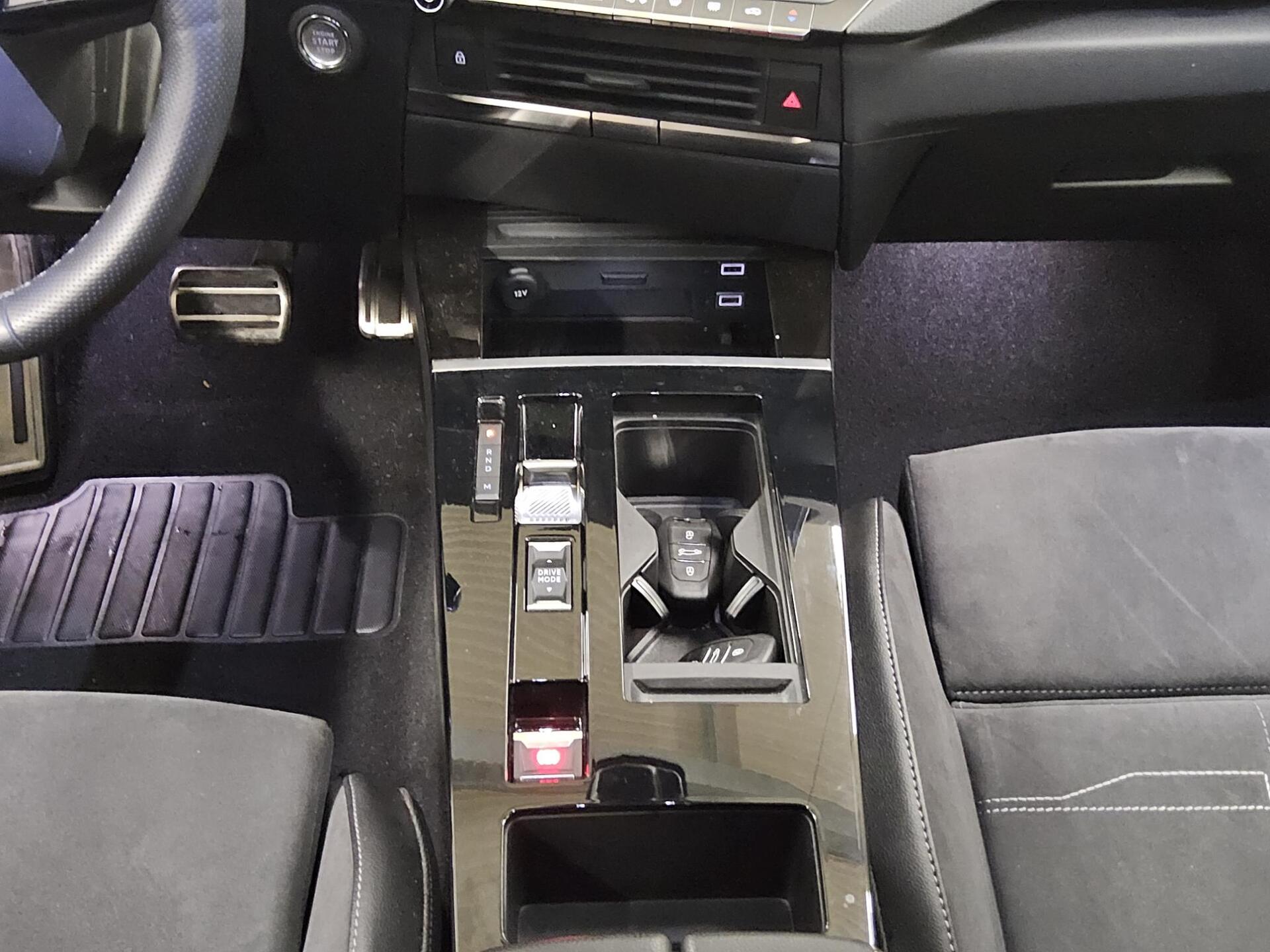 Opel Astra ST 1.2 Turbo Ultimate Navi LED HuD DC ACC 6