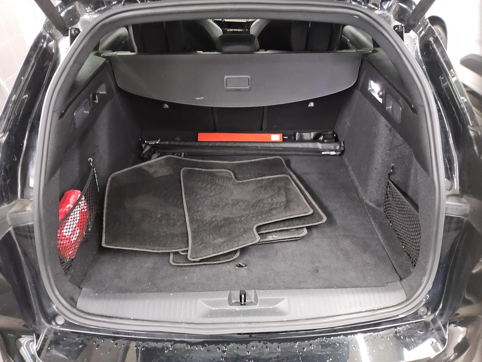 Opel Astra ST 1.2 Turbo Ultimate Navi LED HuD DC ACC 12