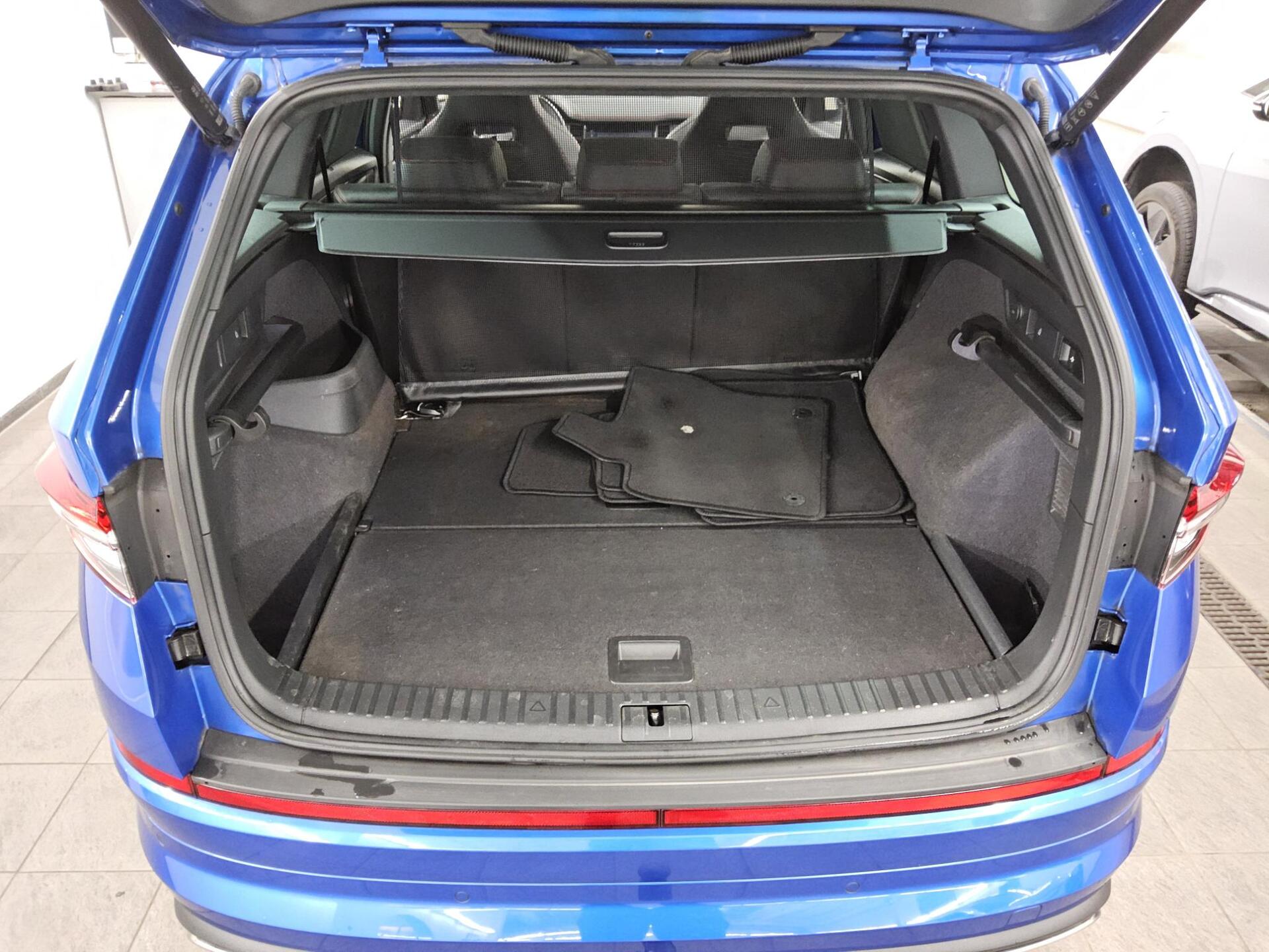 Skoda Kodiaq 2.0 TSI RS Leder Navi LED Virtual Pano 13