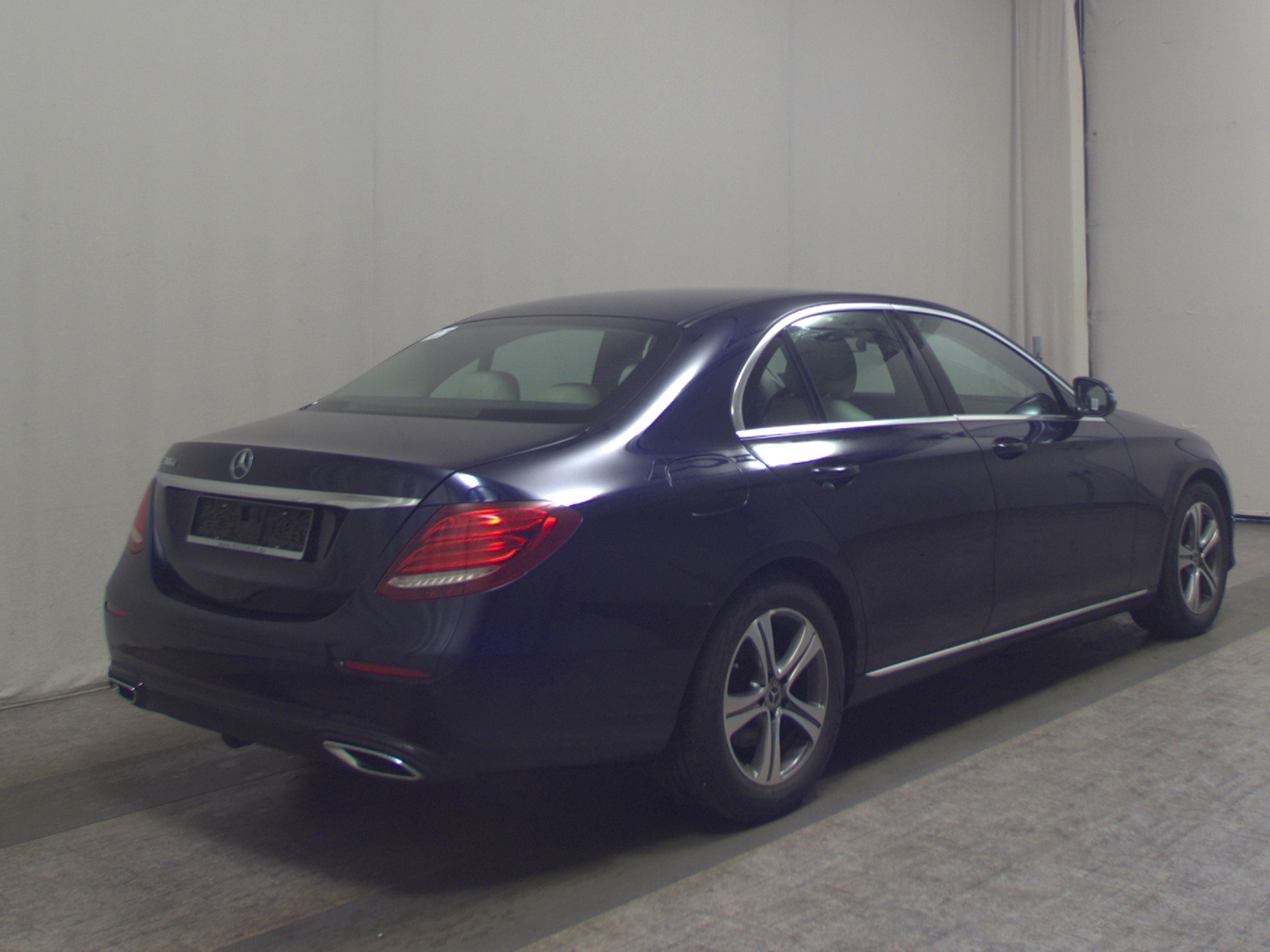 Mercedes-Benz E 300 d Avantgarde T-Leder Navi Widescren RFK 4