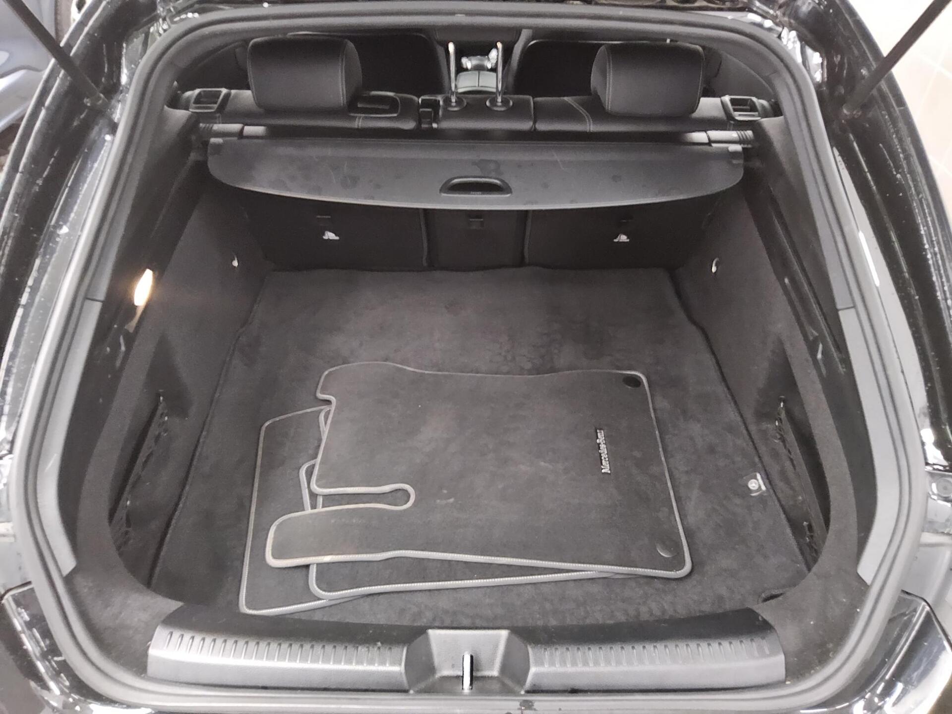 Mercedes-Benz CLA 220 SB d Progressive Night Nav Sound Distr.+ 12