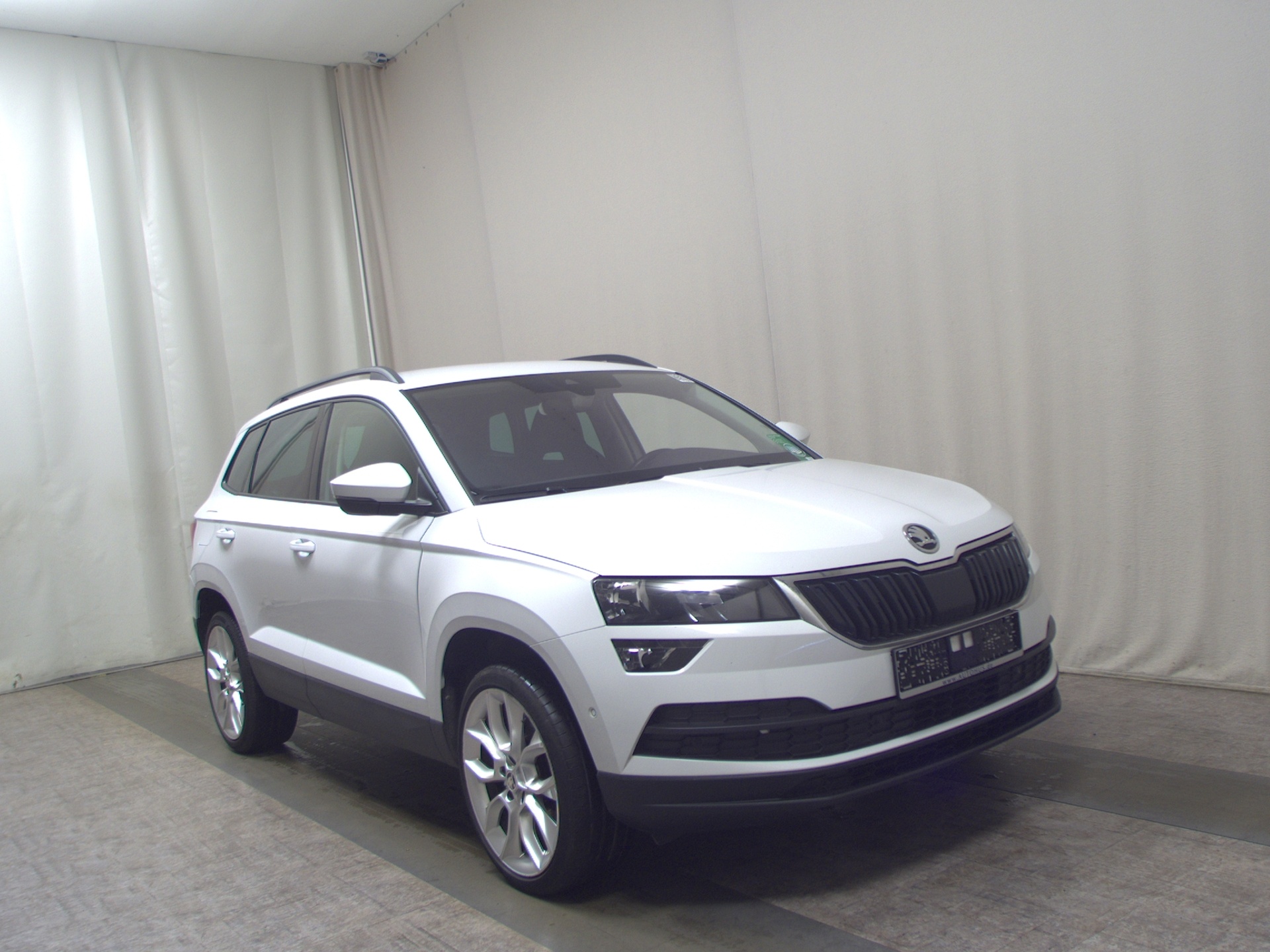 Skoda Karoq 2.0 TDI Style Navi vc ACC PDC Shz 3