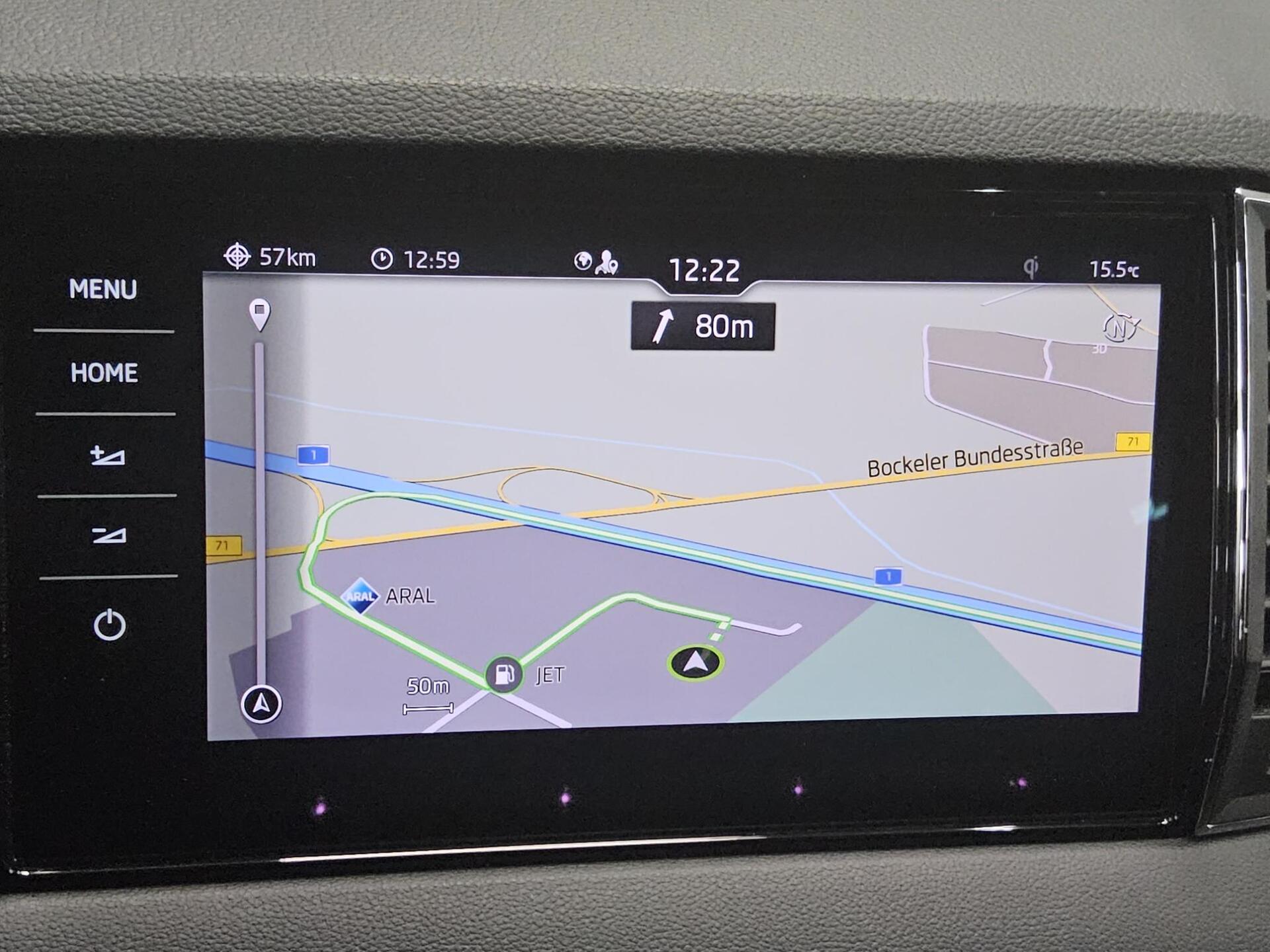 Skoda Karoq 2.0 TDI Style Navi vc ACC PDC Shz 7