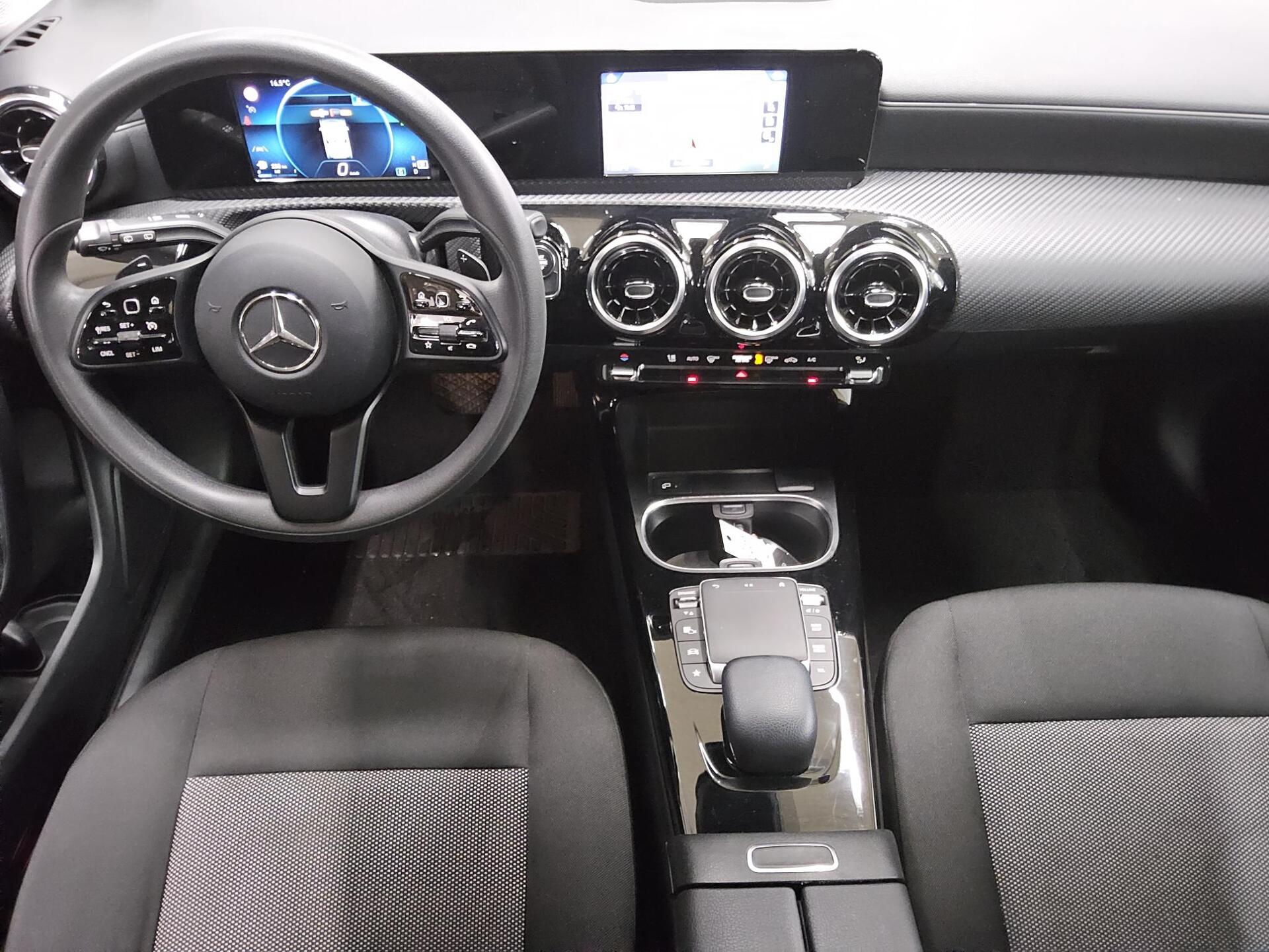 Mercedes-Benz CLA 180 SB d Navi PDC Shz Park-Assistent 5
