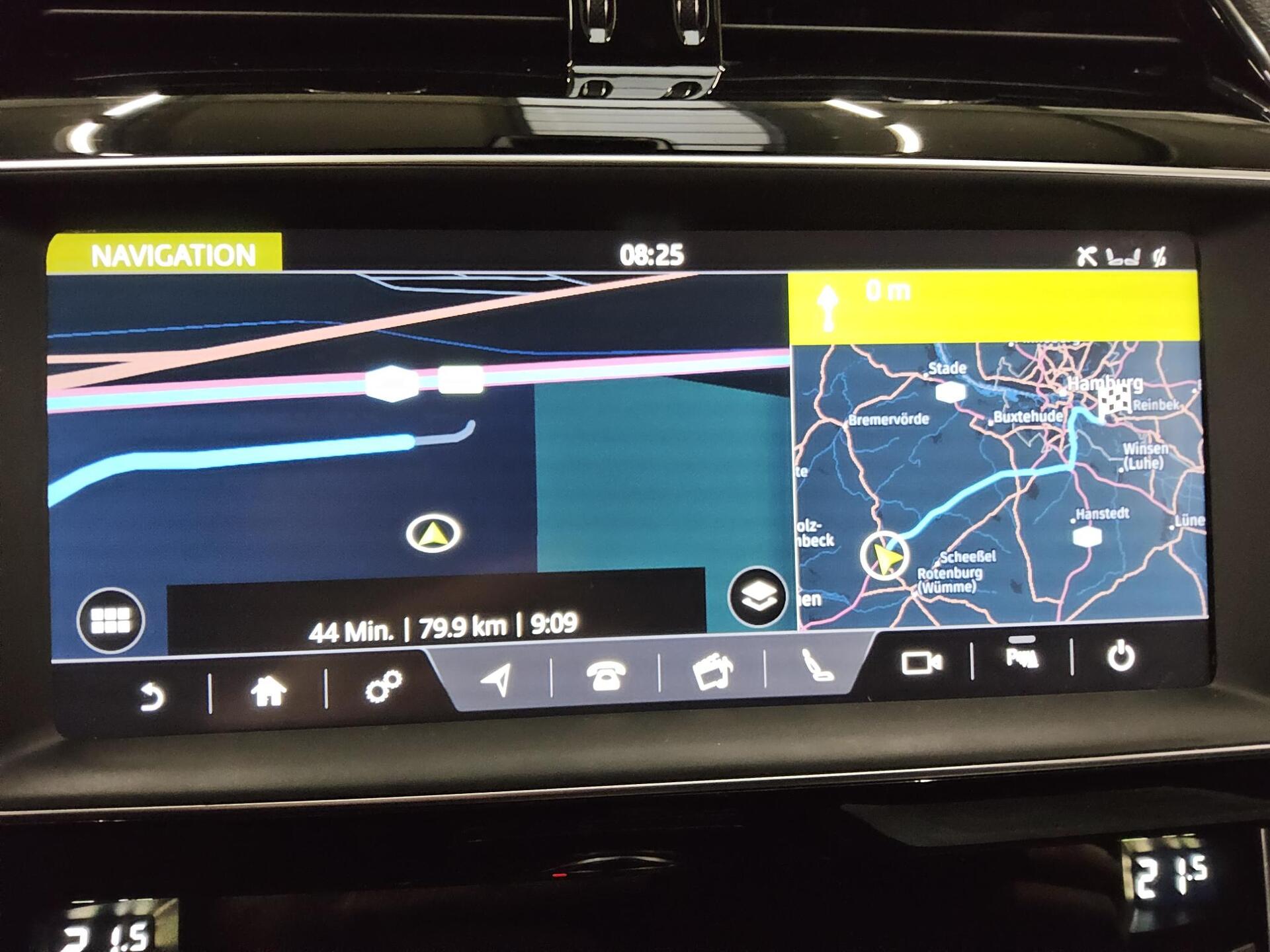 Jaguar XE 25t R-Sport Navi Xenon RFK 4xShz 7