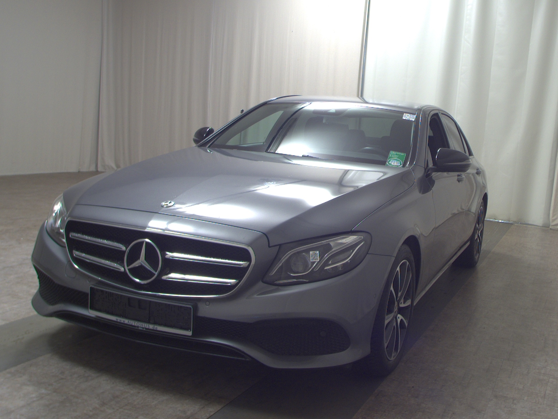 Mercedes-Benz E 200 d Avantgarde Navi LED Widescreen Burmester 2