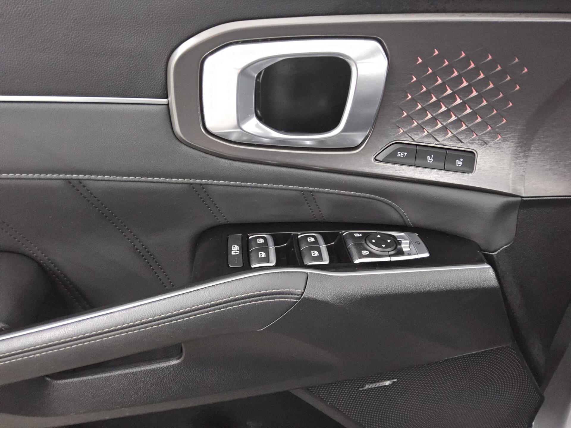 Kia Sorento 2.2 CRDI 4WD Platinum Navi LED Pano AHK 10