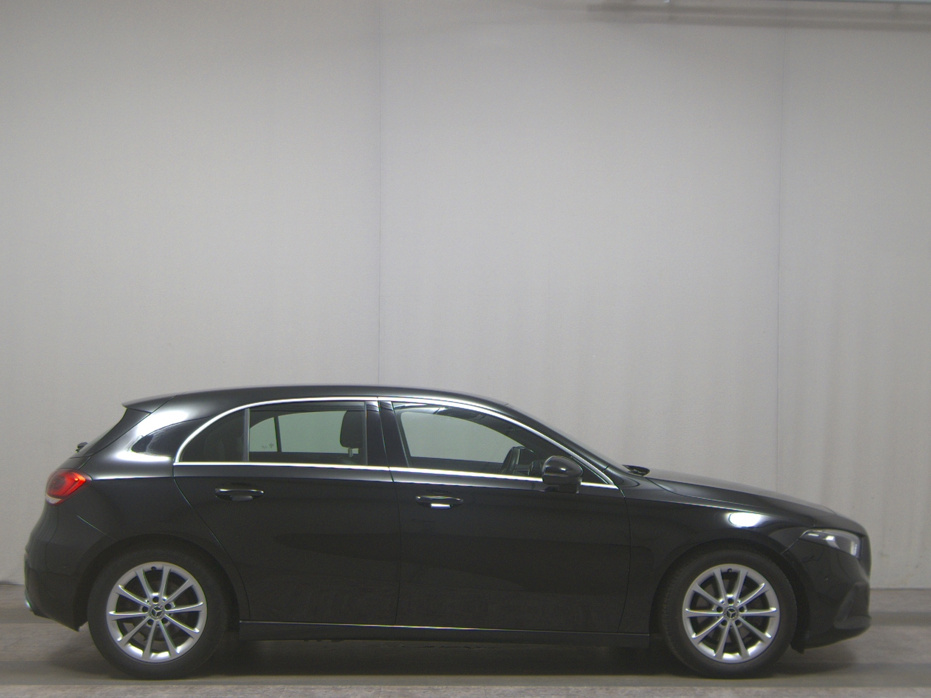 Mercedes-Benz A 200 Progressive Navi LED Shz Kamera