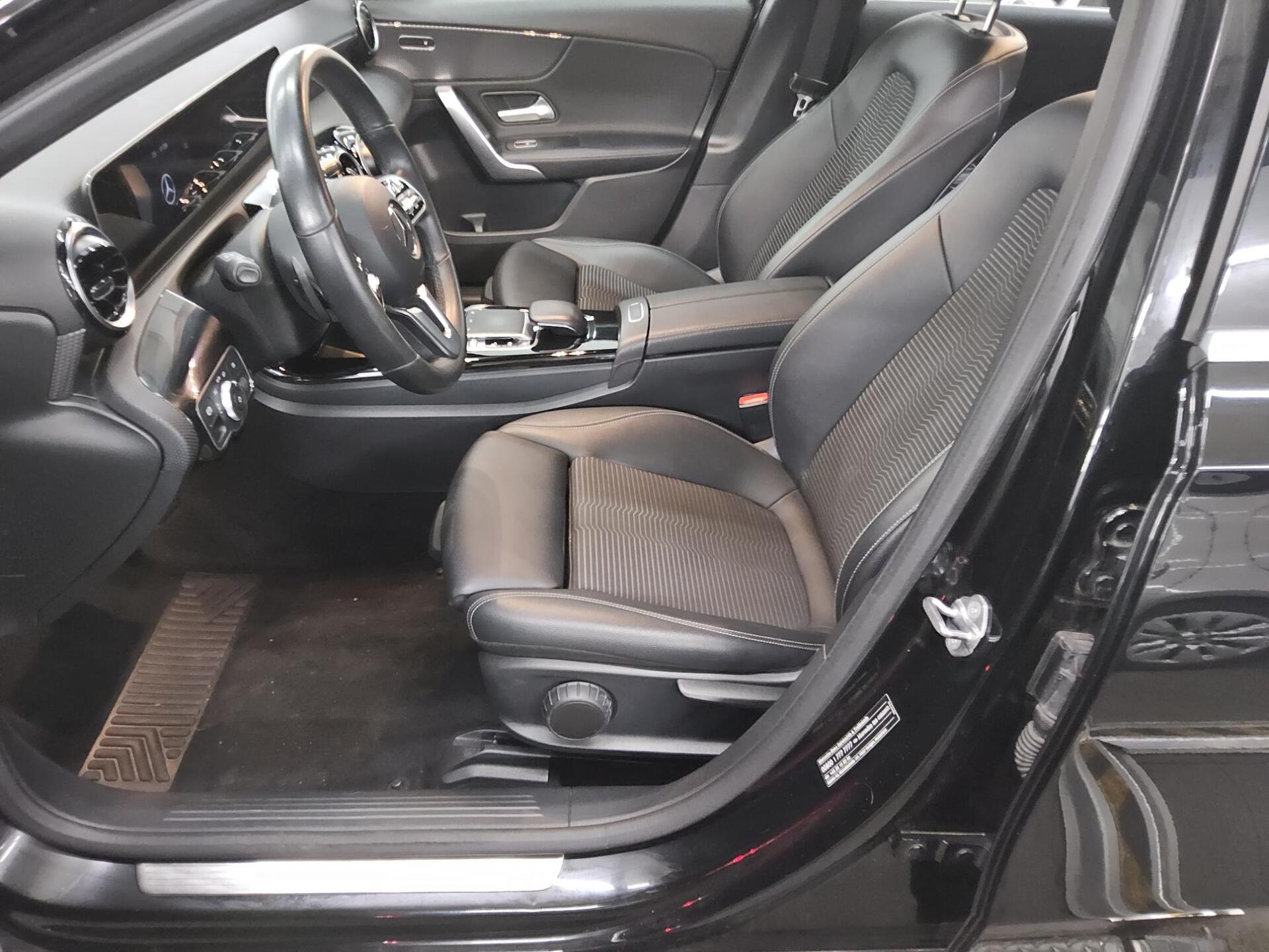 Mercedes-Benz A 200 Progressive Navi LED Shz Kamera 9