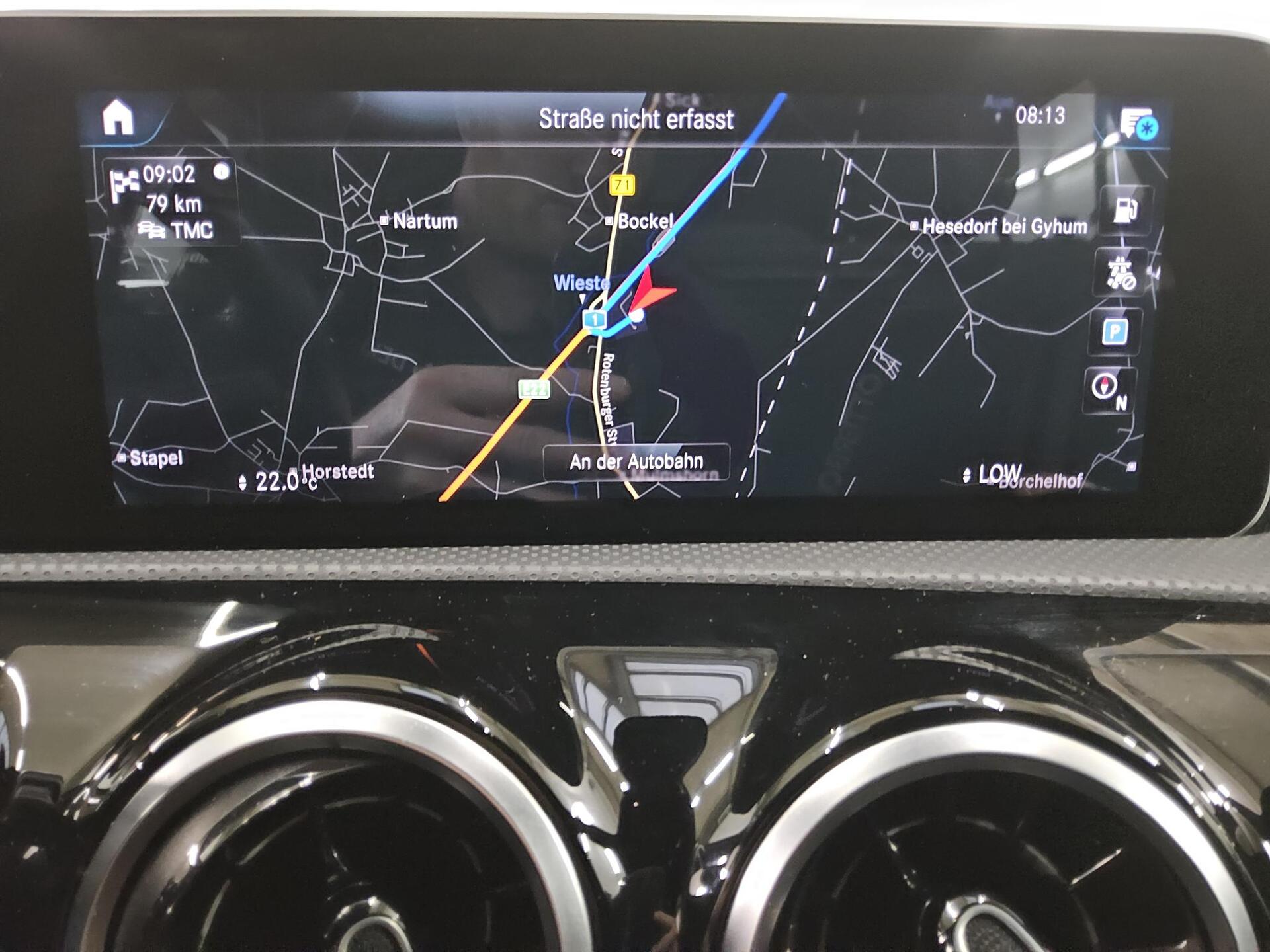 Mercedes-Benz A 200 Progressive Navi LED Shz Kamera 7