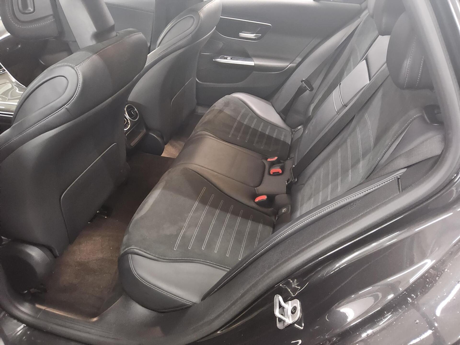 Mercedes-Benz C 220 T d AMG-Line Navi LED MBUX+ RFK Distronic+ 13