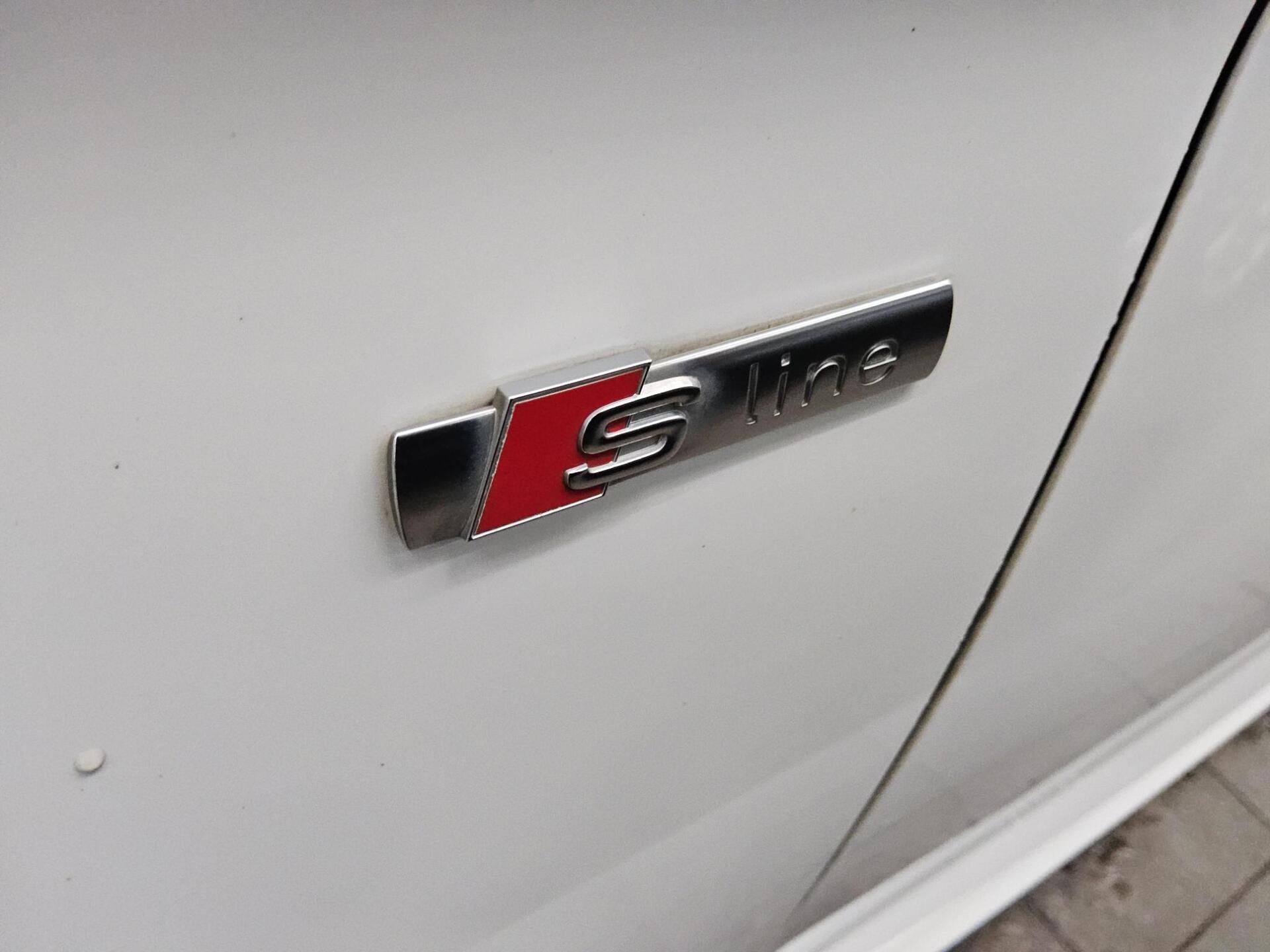 Audi A3 Sportback 35 TDI sport S-Line Ext. AHK LED 11