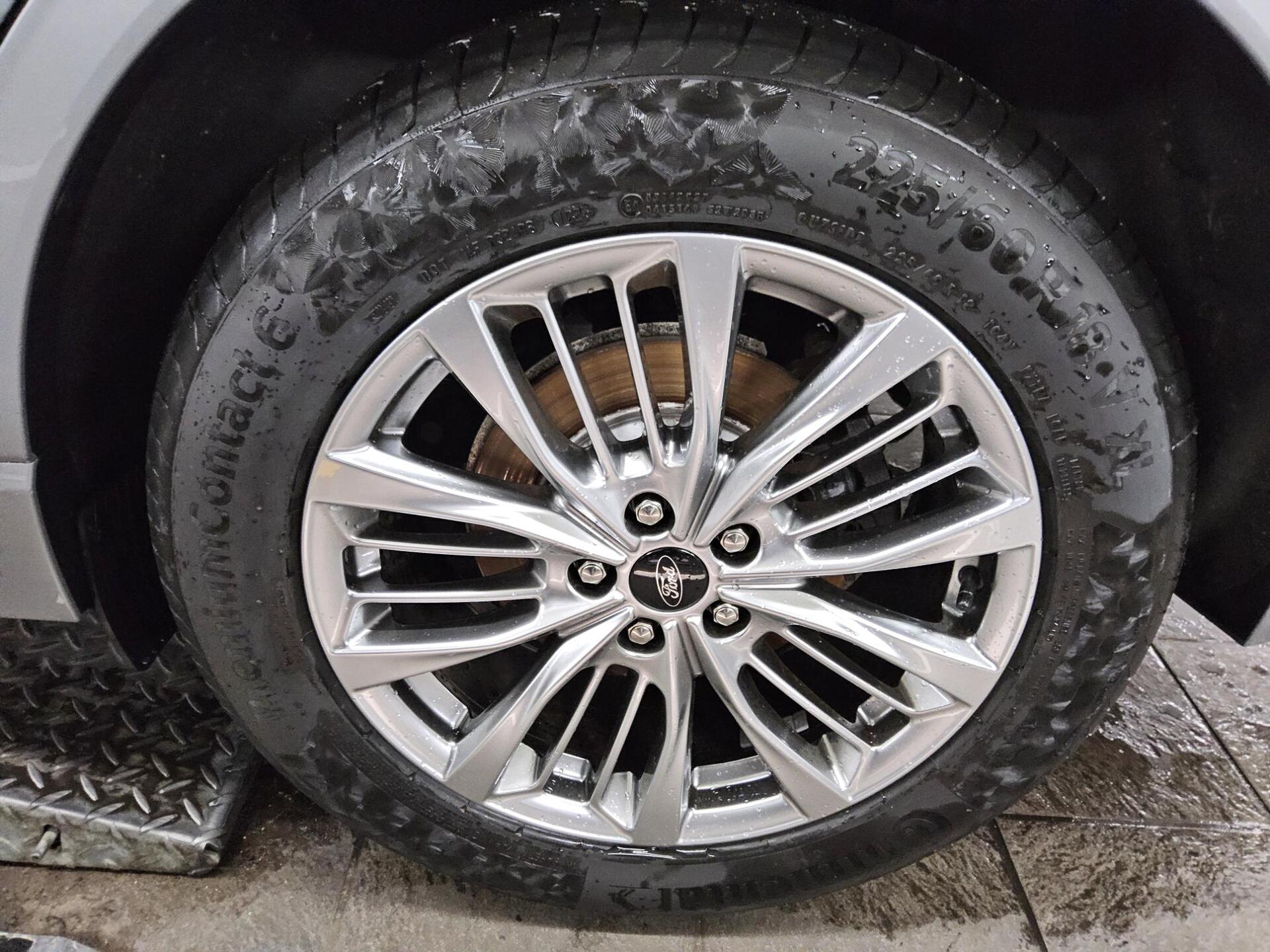 Ford Kuga 2.0 EB Vignale Navi LED DigiTacho HuD B&O 12