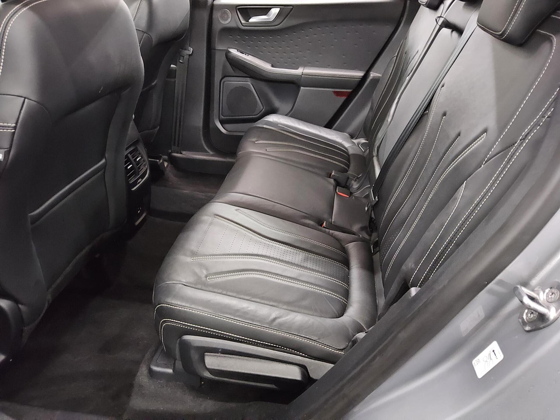 Ford Kuga 2.0 EB Vignale Navi LED DigiTacho HuD B&O 13