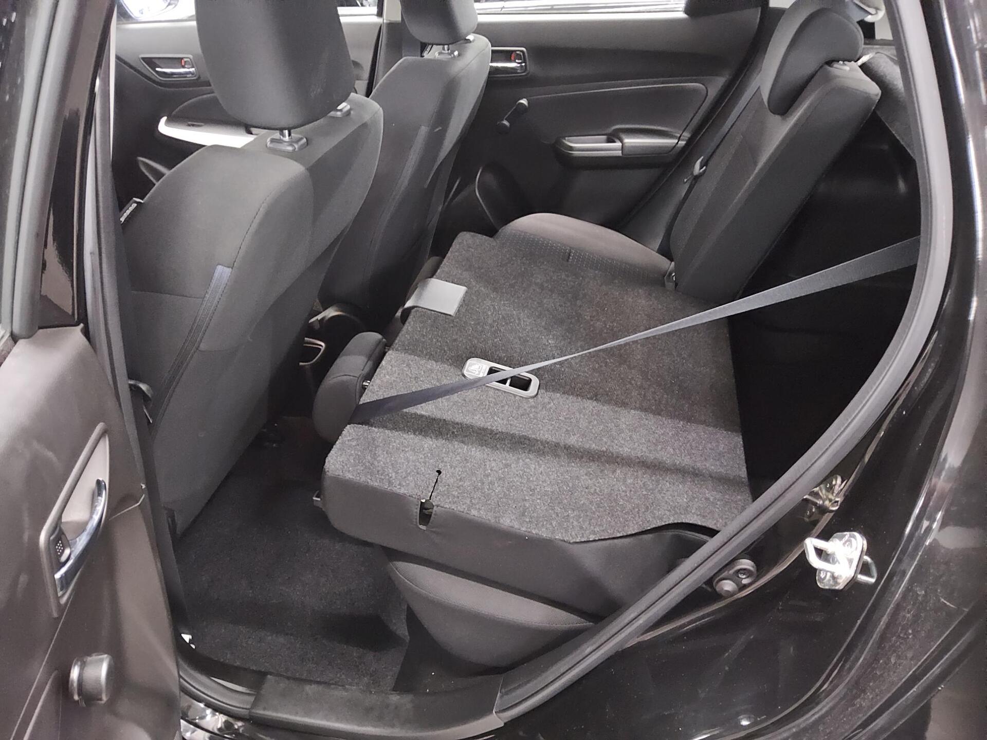 Suzuki Swift 1.2 Comfort Xenon Klima Bluetooth 13