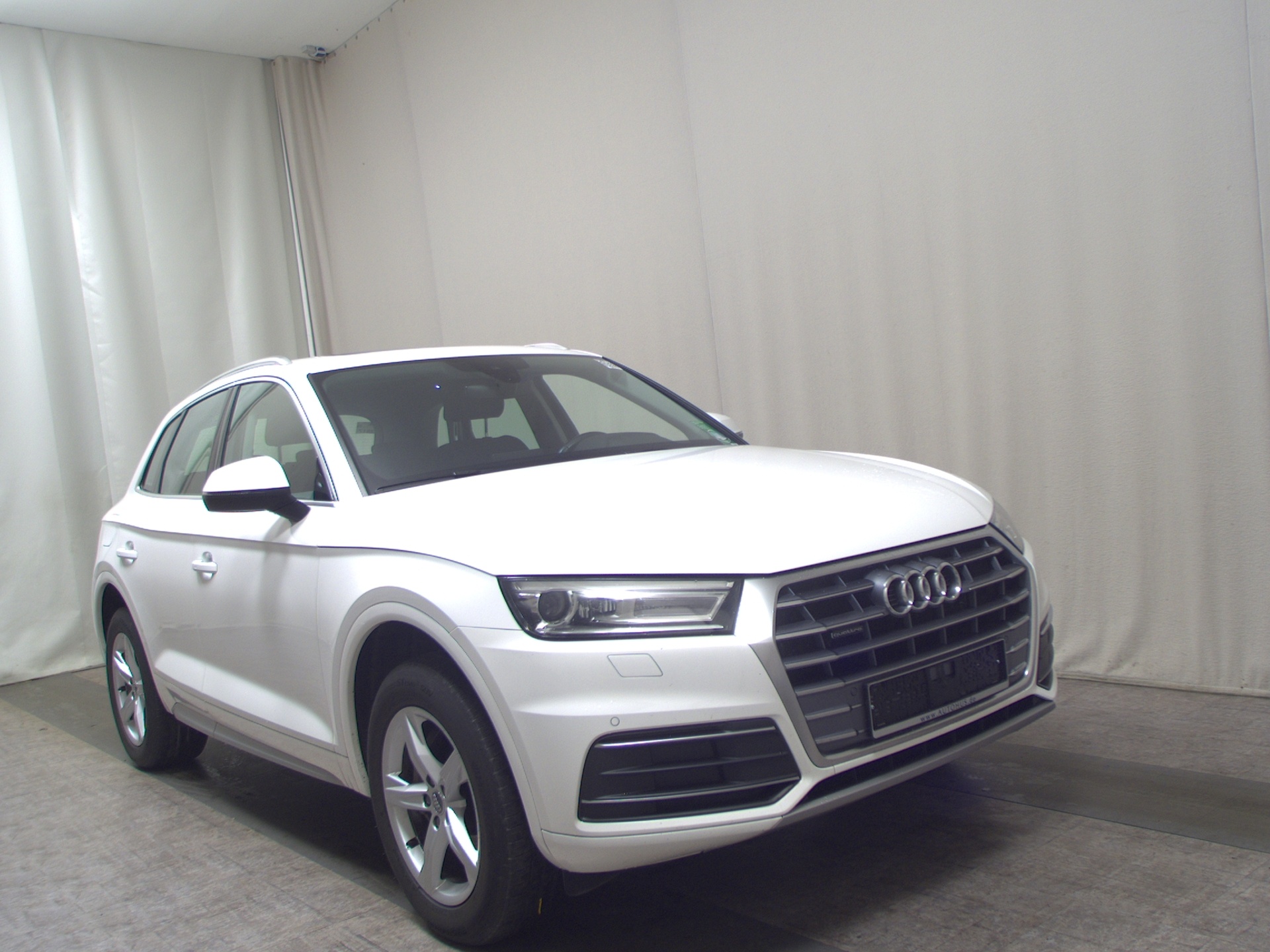 Audi Q5 40 TDI Qu. sport Navi Xenon Pano Ahk PDC SHZ 3