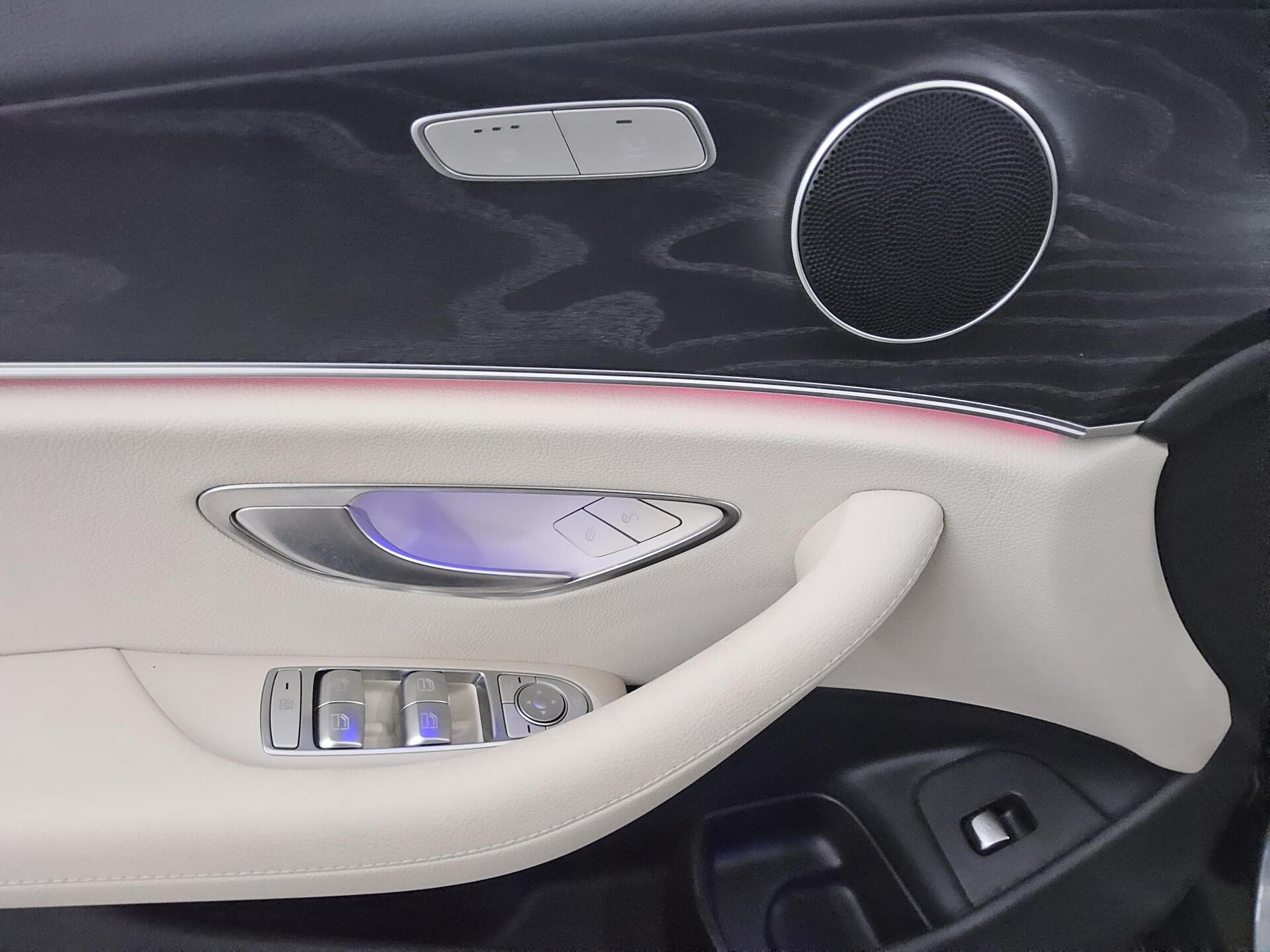 Mercedes-Benz E 200 T d Avantgarde Navi LED Widescreen Distr.+ 10