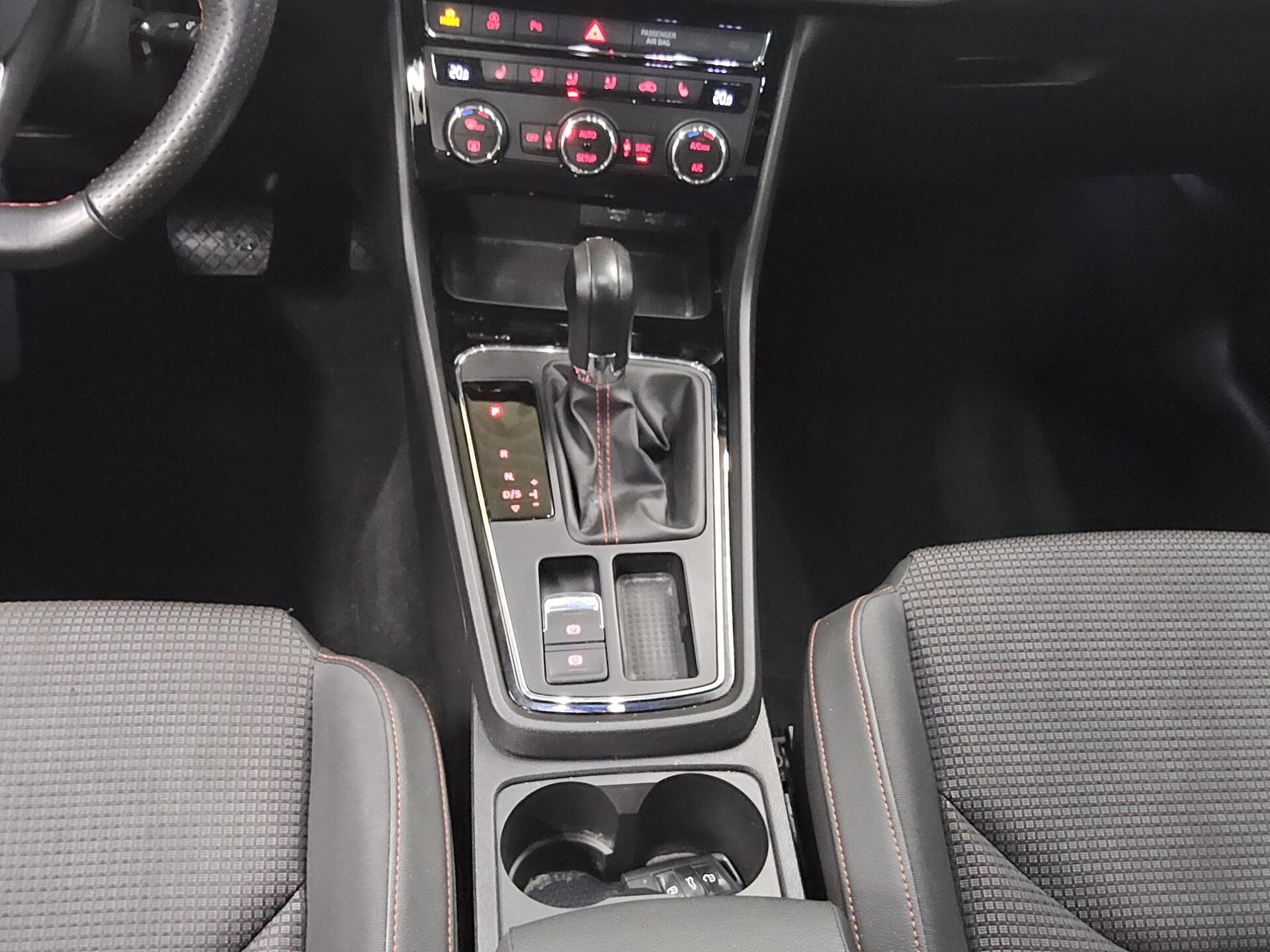 Seat Leon 1.5 TSI FR-Line Navi LED Panorama AHK 6