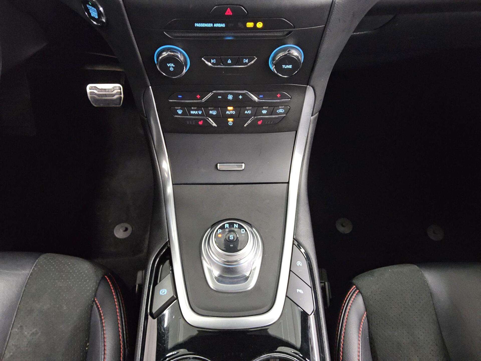 Ford S-Max 2.0 EB ST-Line Navi LED Pano RFK Shz 6