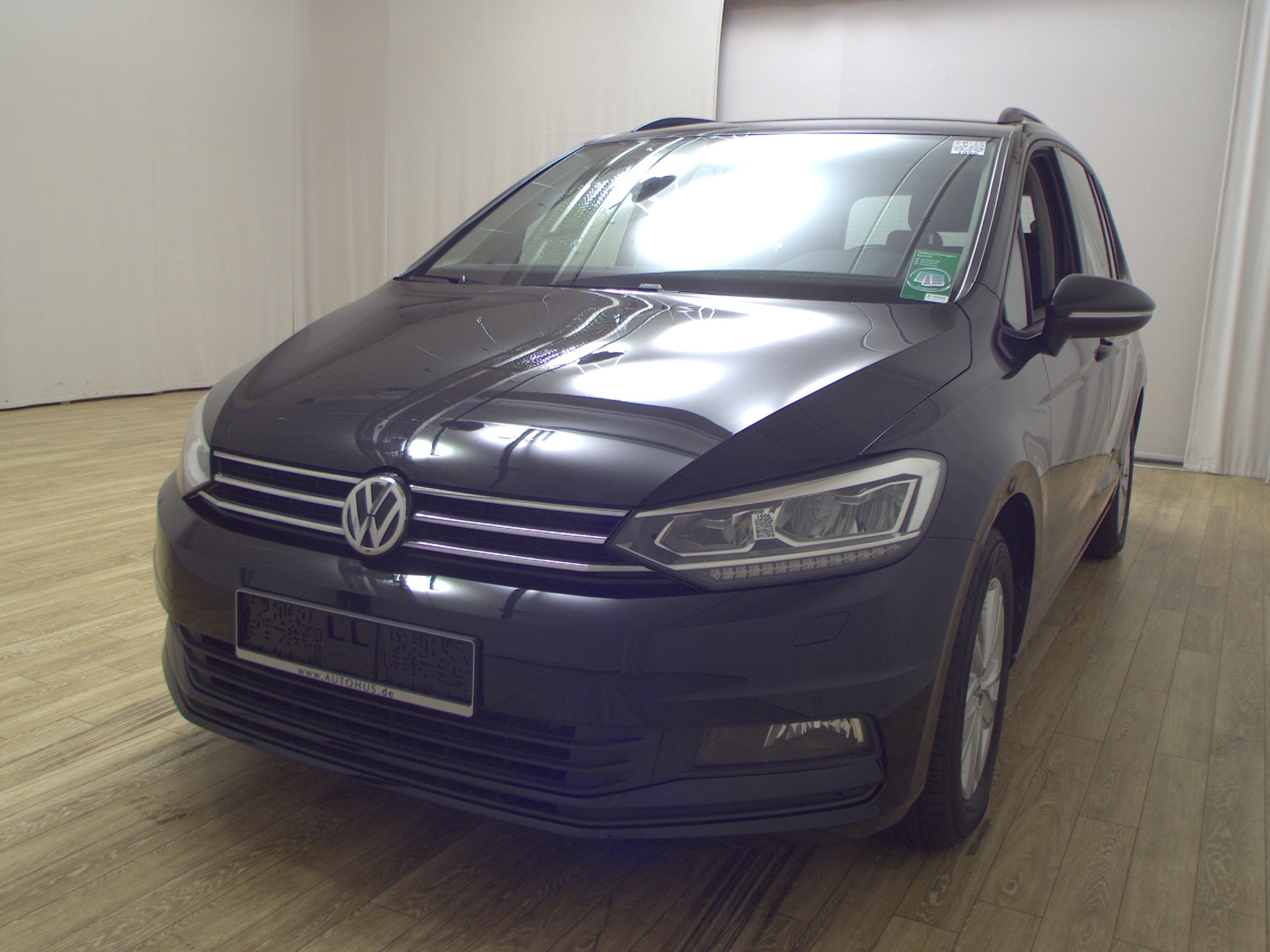 Volkswagen Touran 2.0 TDI Comf. Navi LED PDC SHZ ACC AHK 2