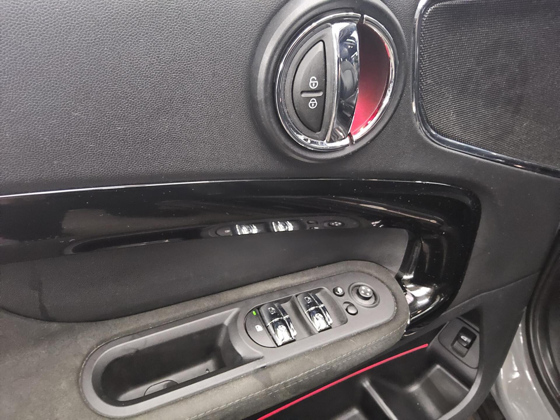 MINI Cooper Countryman ALL4 Navi LED HuD Pano Harman 9