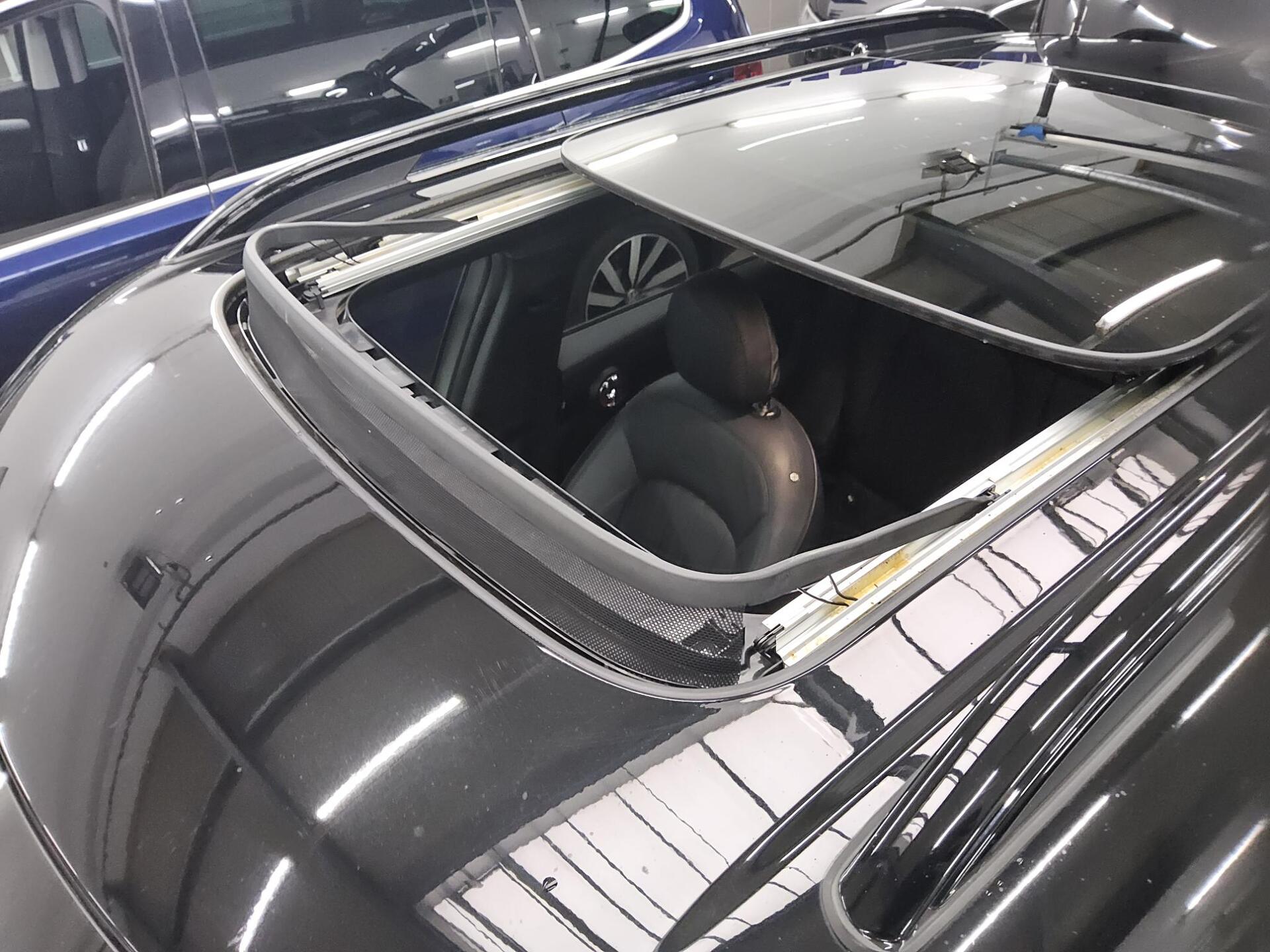 MINI Cooper Countryman ALL4 Navi LED HuD Pano Harman 12