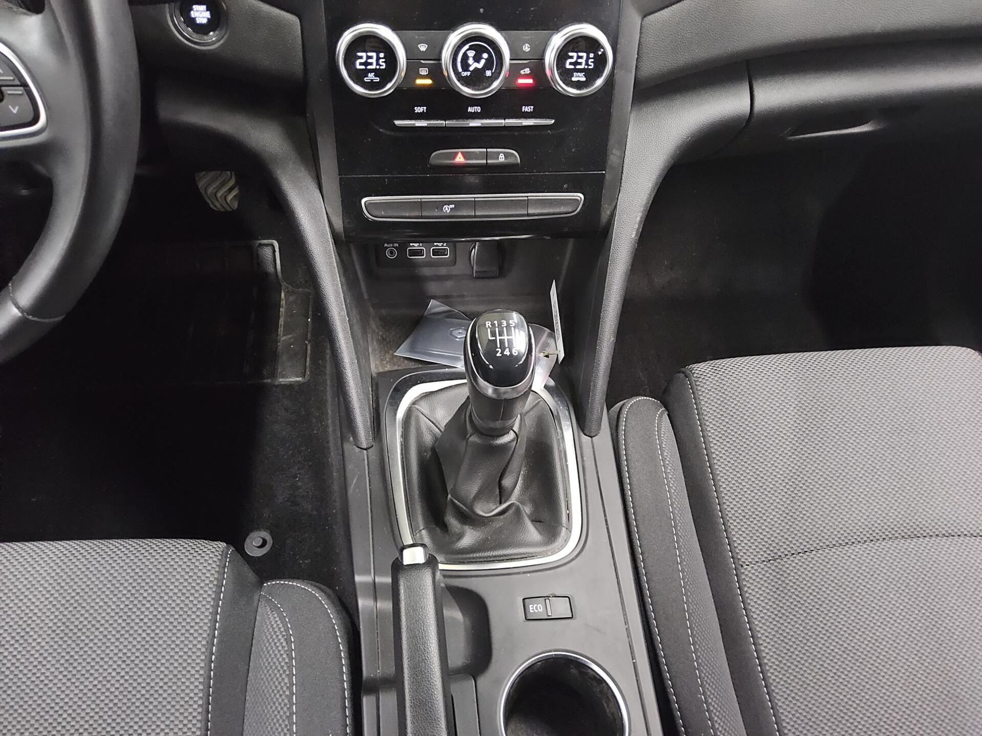 Renault Megane Grandtour 1.5 BLUE dCi Equilibre Navi LED 6