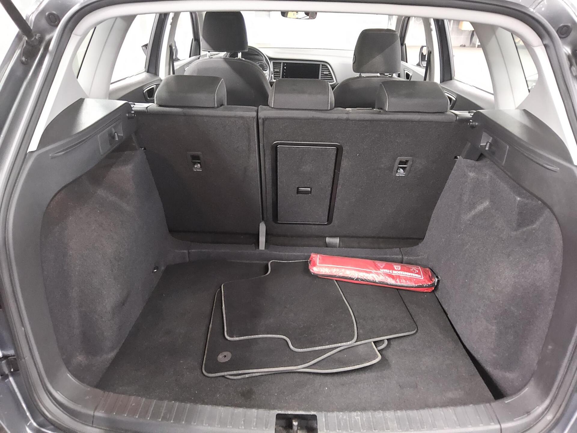 Seat Ateca 1.0 TSI Style Navi LED AHK PDC Shz 11