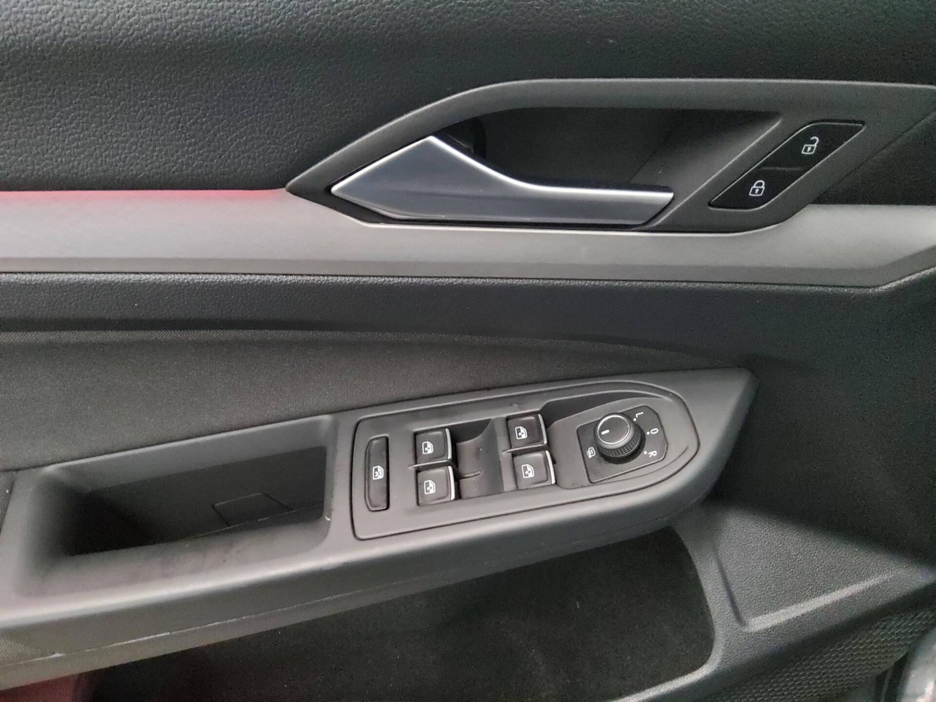 Volkswagen Golf-8 Alltrack 2.0 TDI 4M Navi LED AID HuD RFK 10