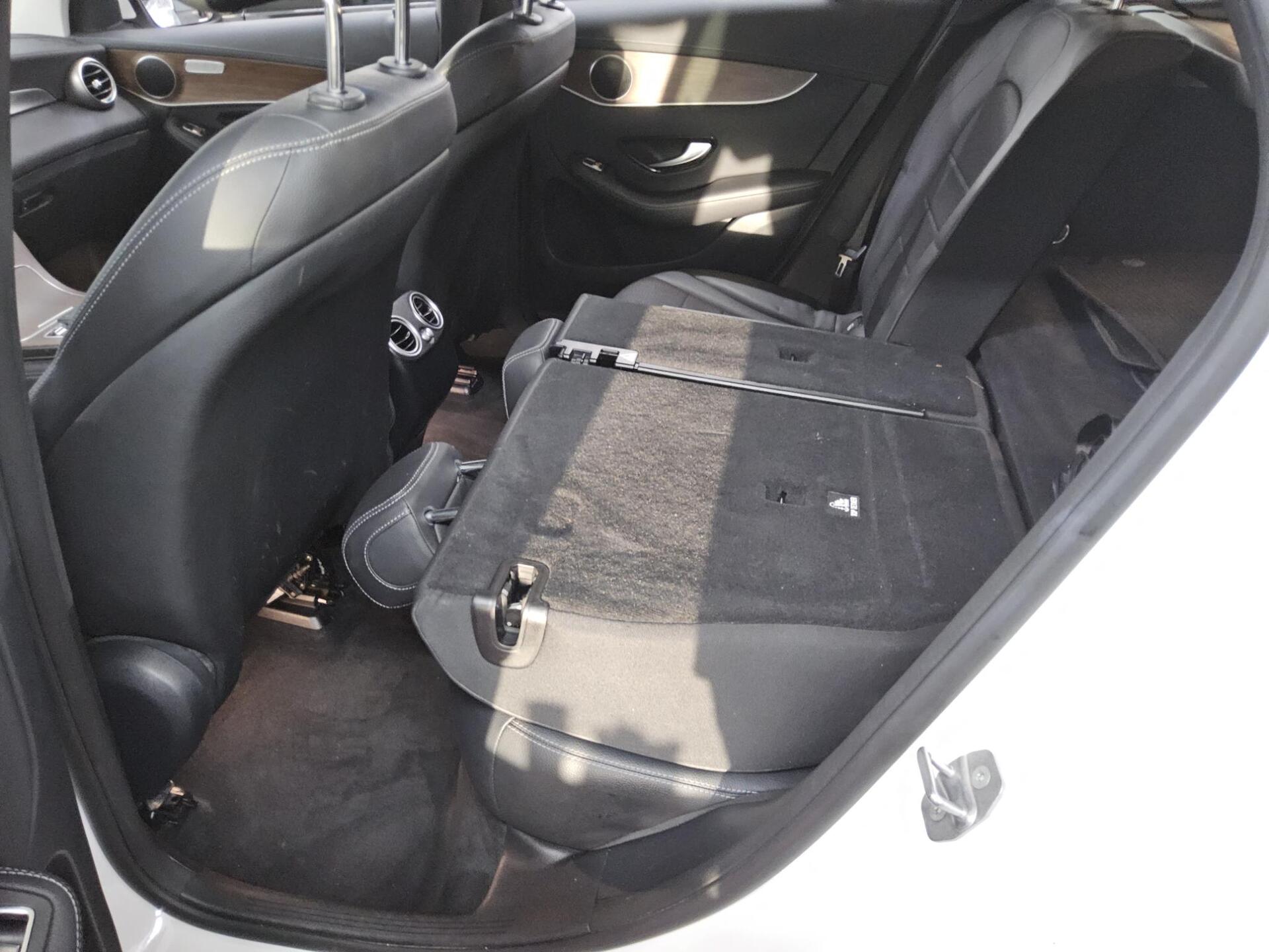 Mercedes-Benz GLC 300 e 4M T-Leder Navi LED RFK AHK Distronic+ 13