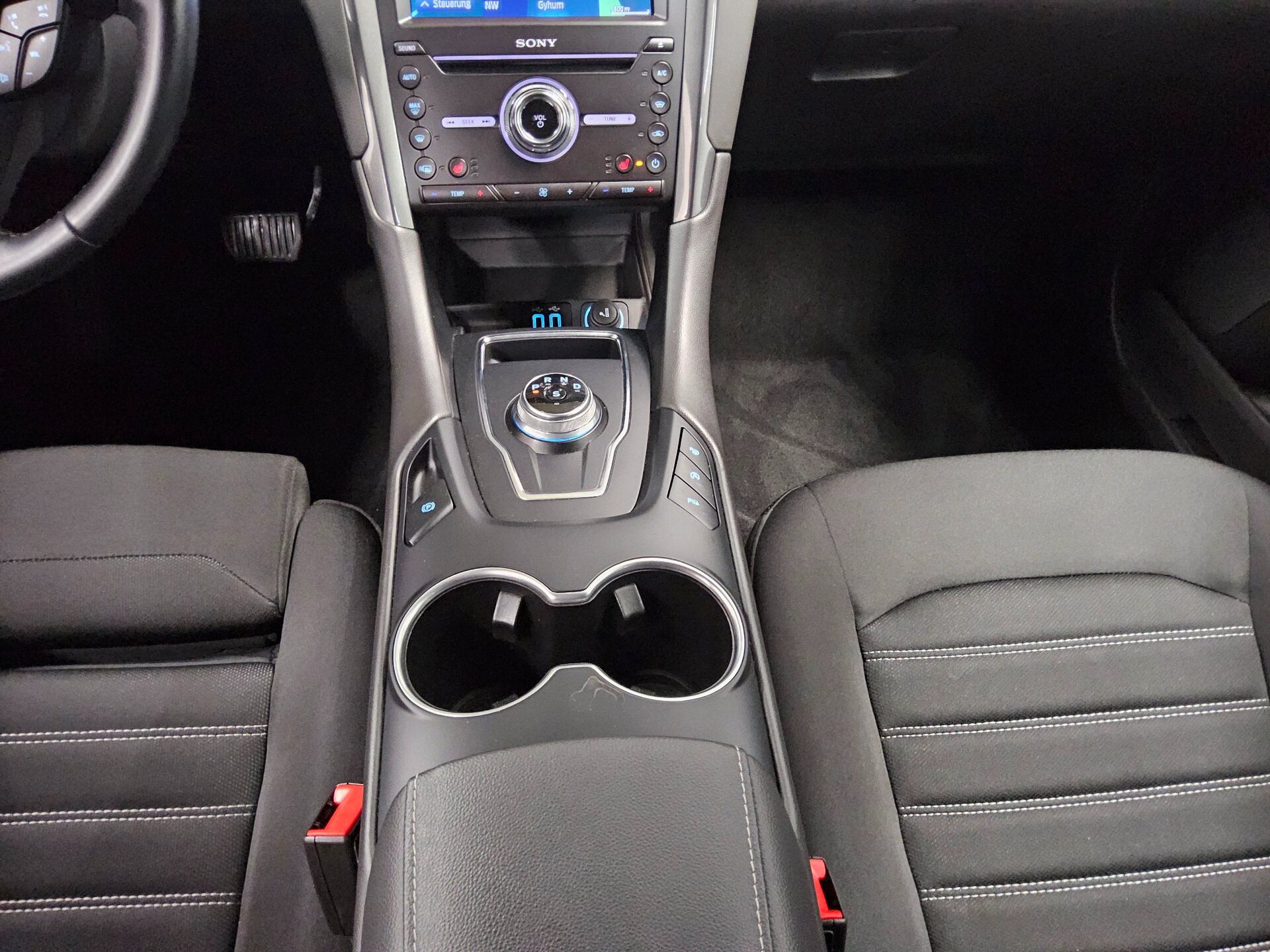 Ford Mondeo Turnier 2.0 EB Titanium Navi Shz 6