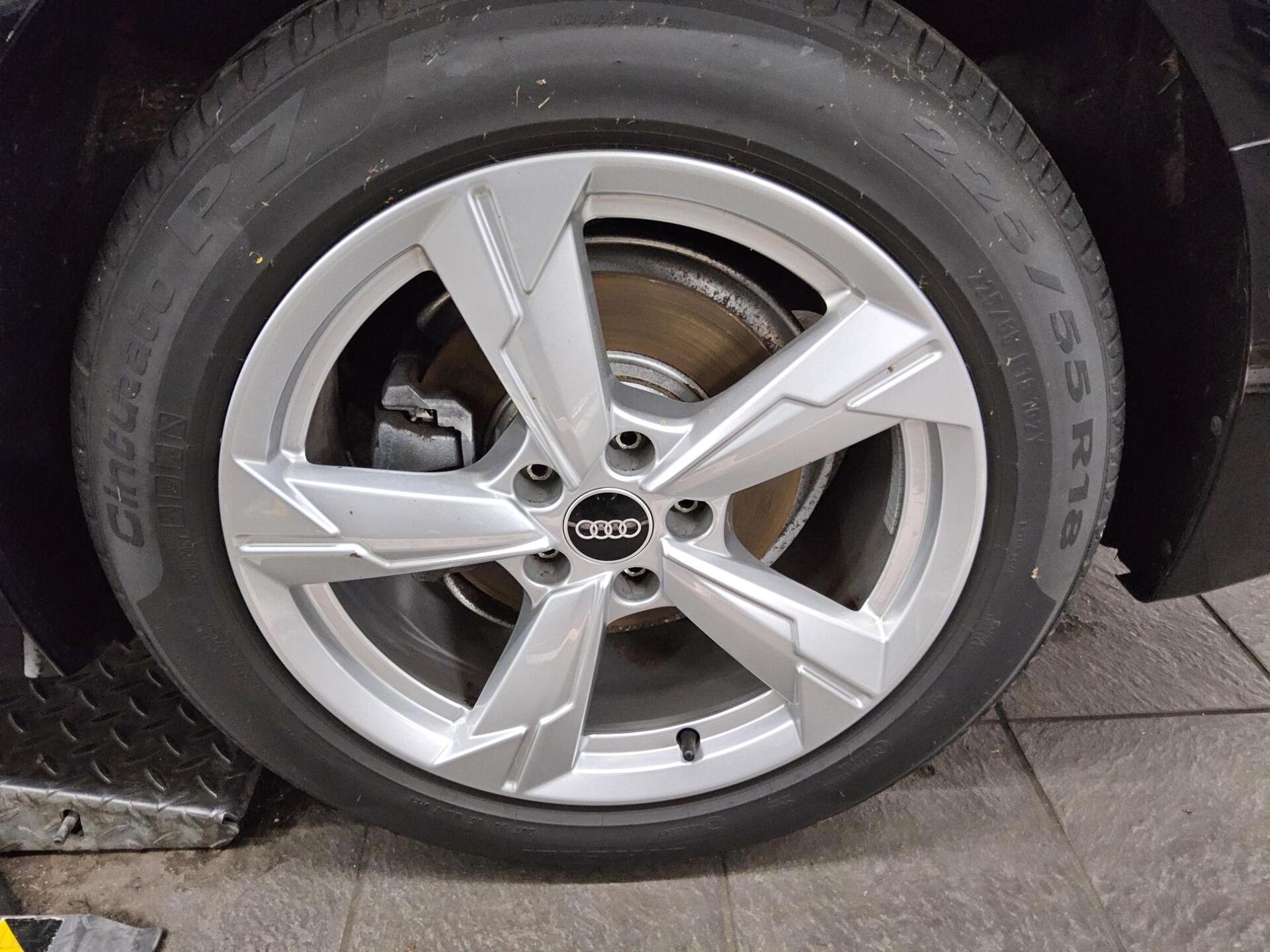 Audi A6 40 TDI sport Navi LED Kamera SHZ 10