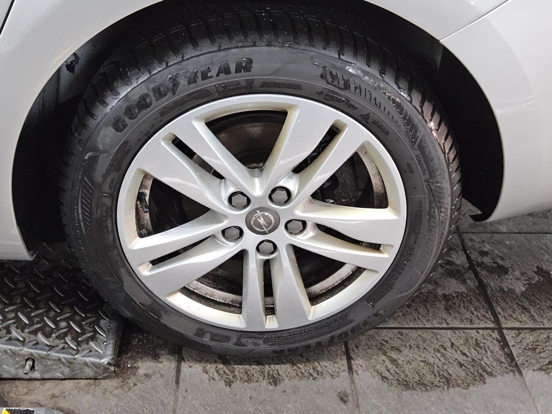 Opel Astra ST 1.5 D Edition Navi LED PDC DAB 10