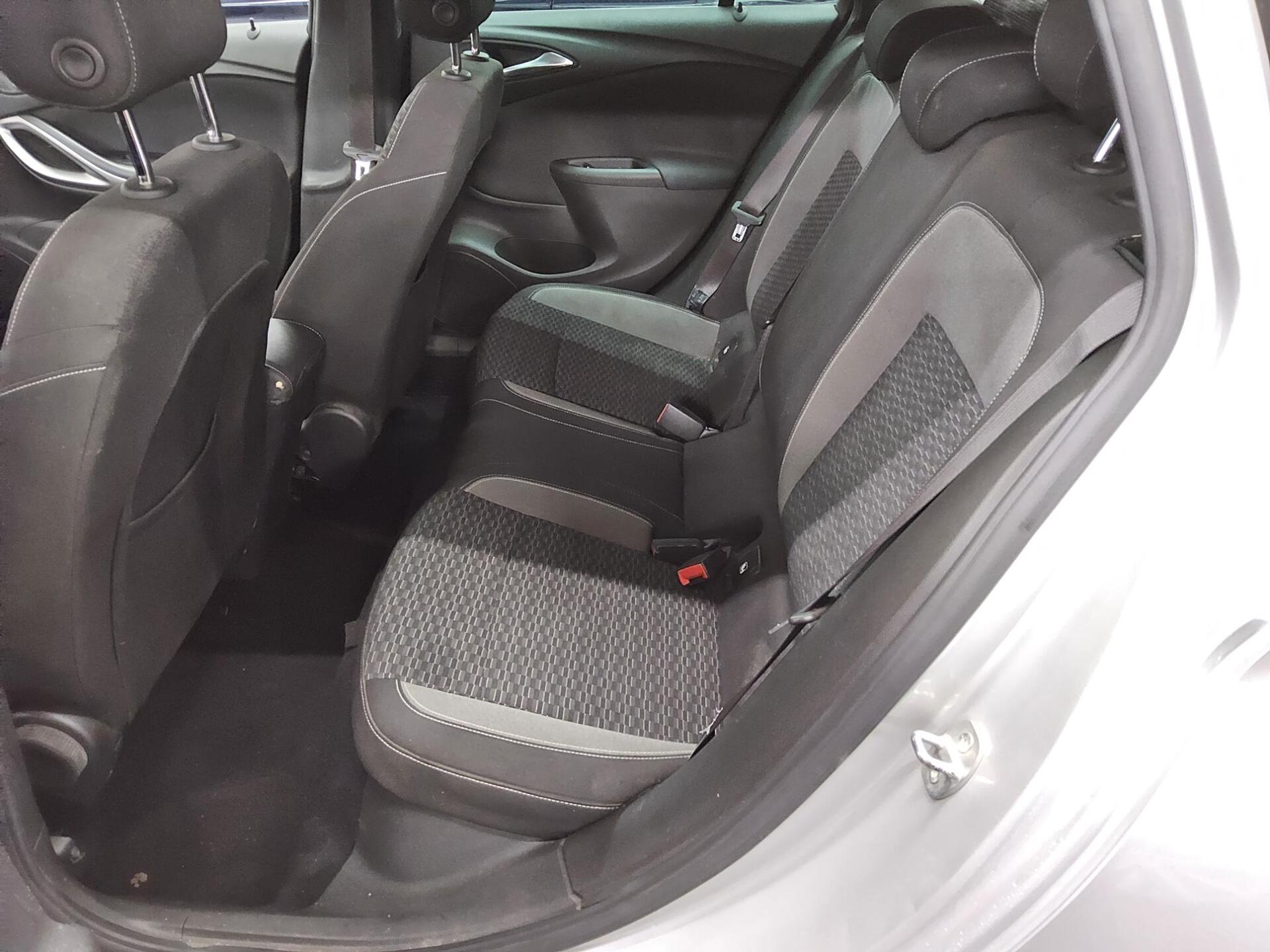 Opel Astra ST 1.5 D Edition Navi LED PDC DAB 13