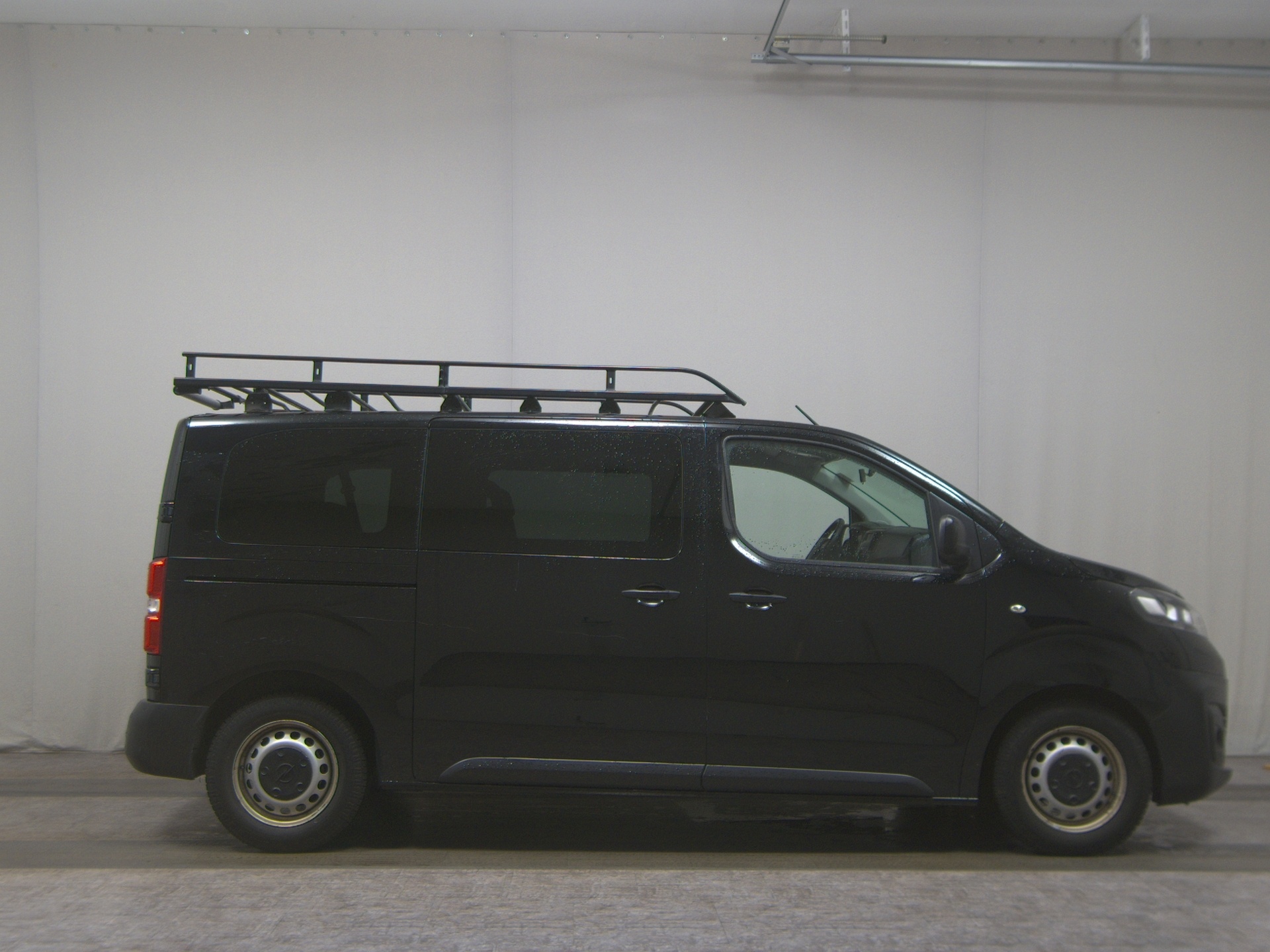 Opel Vivaro 1.5 D M 9-Sitzer PDC